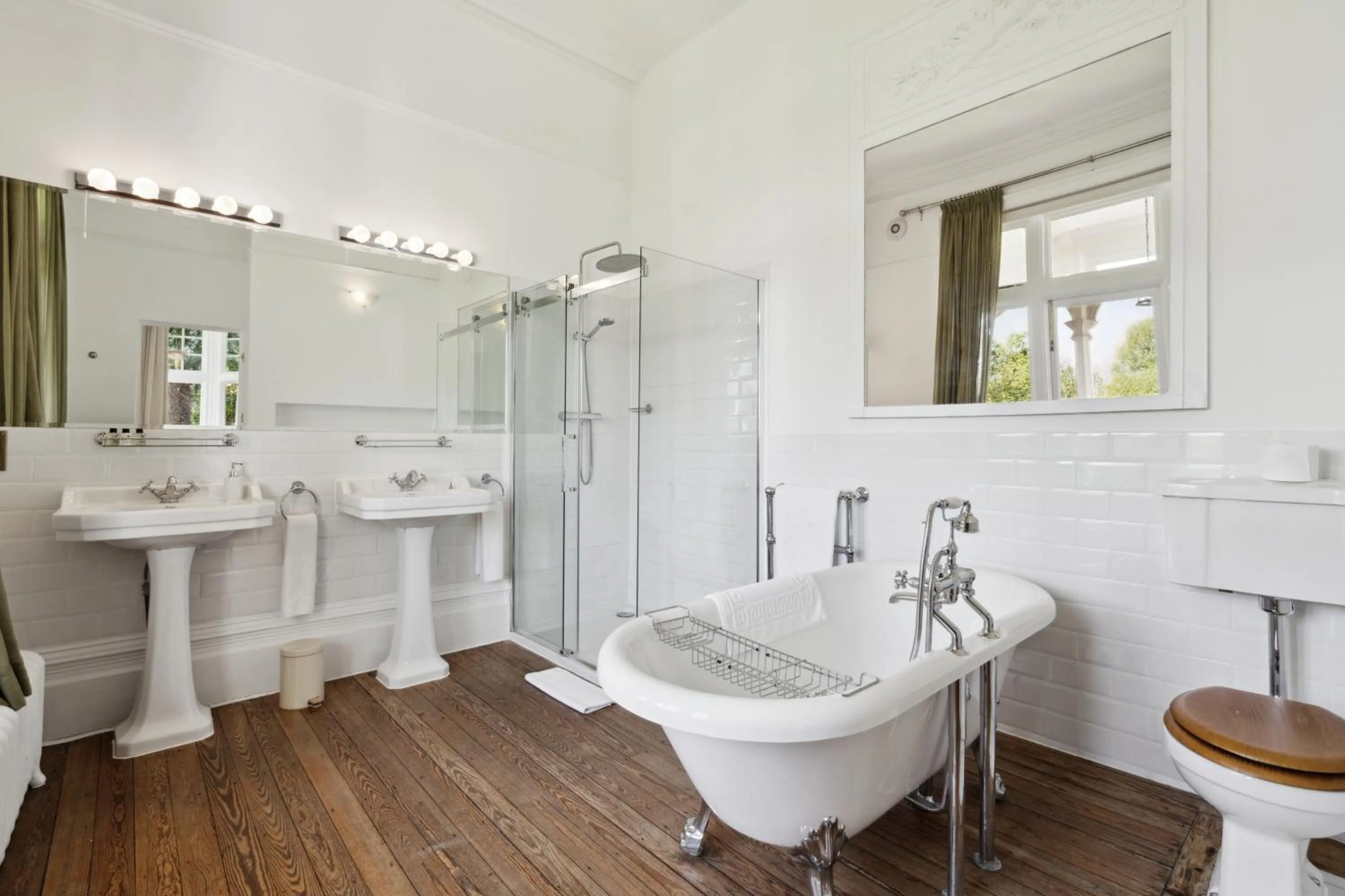 Bathroom in River Arts Club