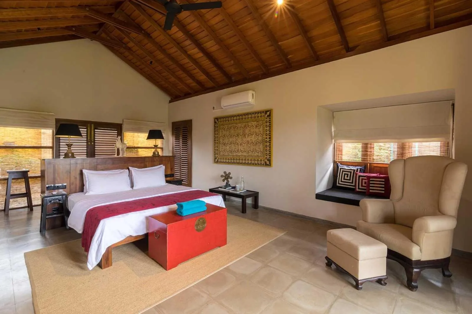 Photo of the whole room, Bed in Kumbukgaha Villa