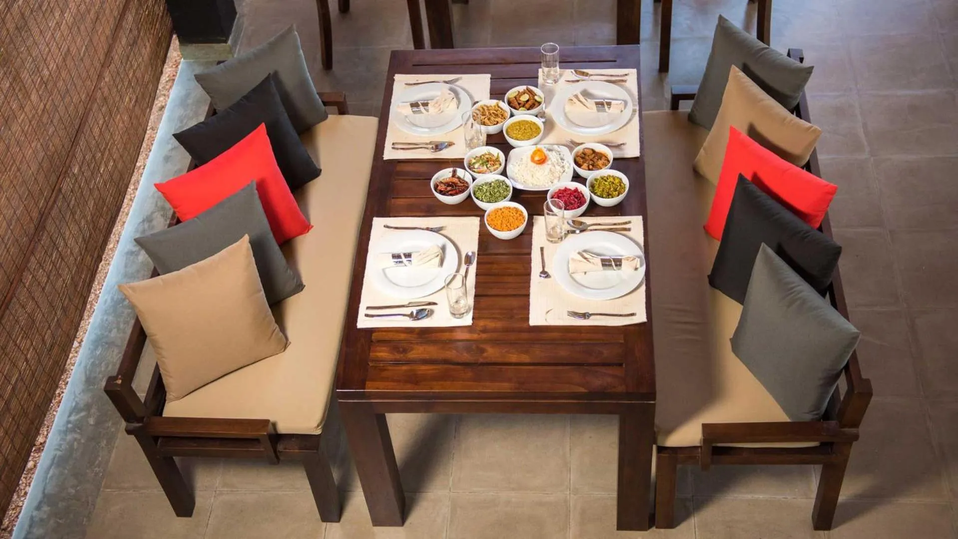 Restaurant/places to eat in Kumbukgaha Villa