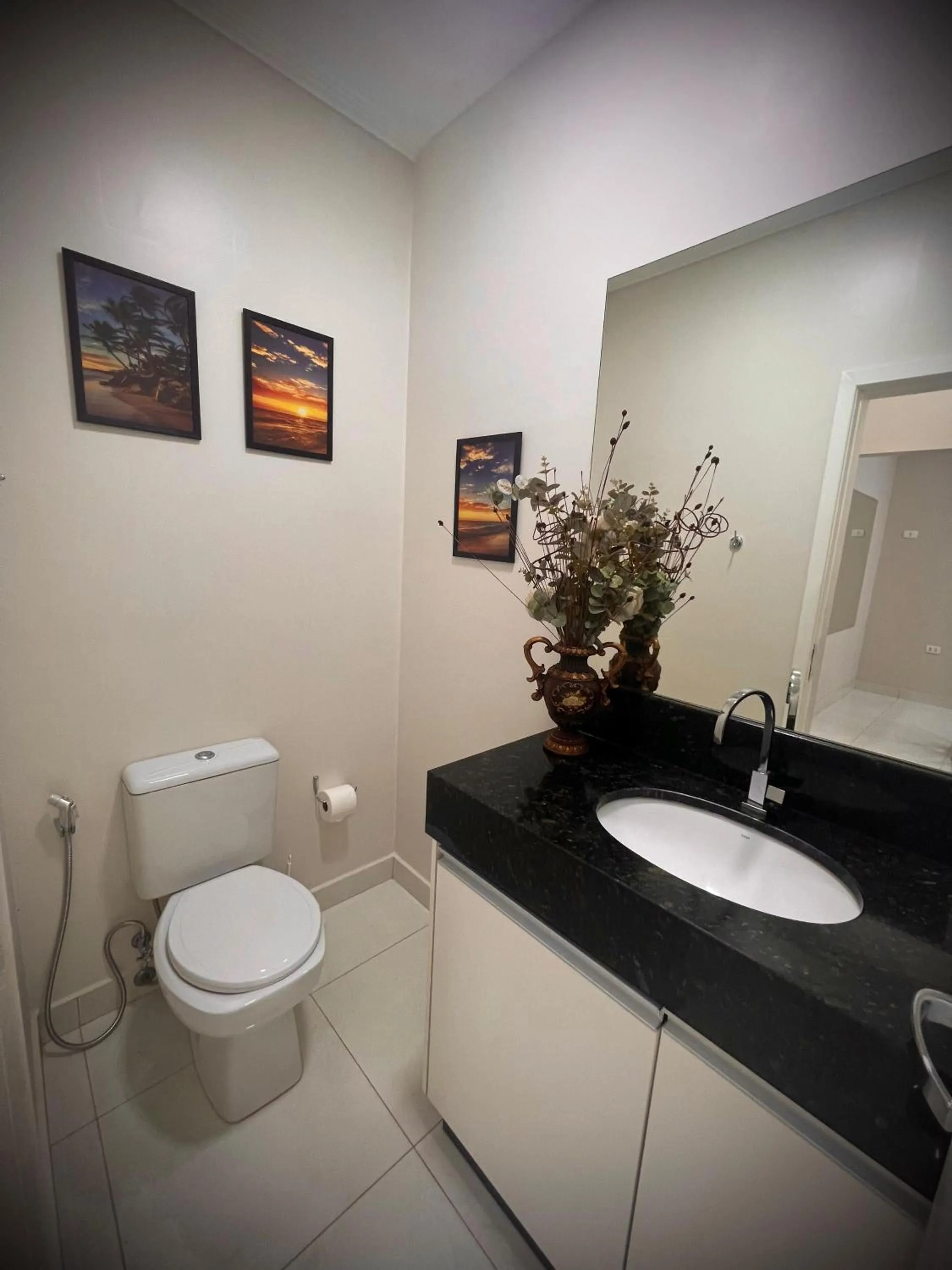 Toilet in Grande Hotel