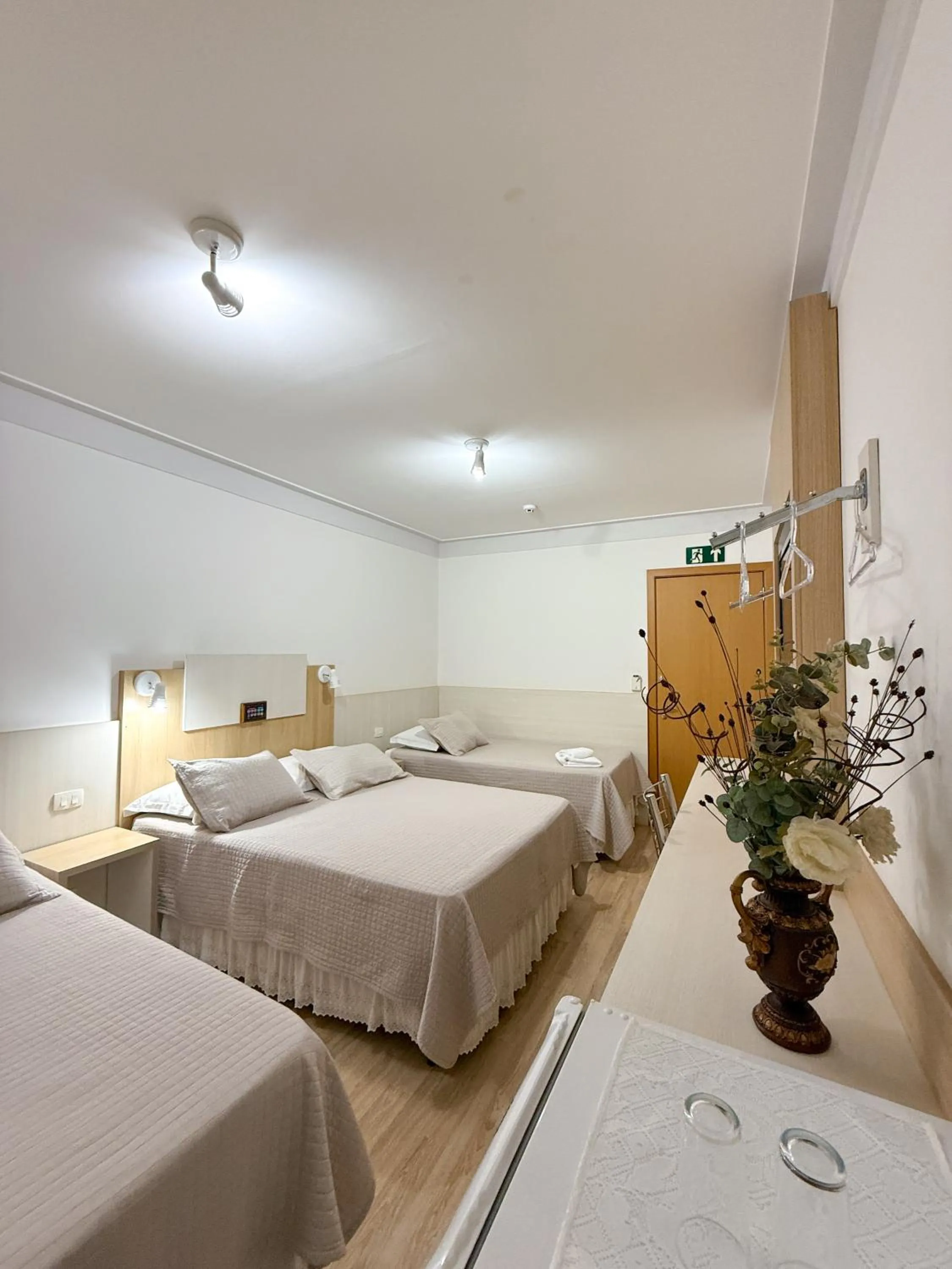 Photo of the whole room, Bed in Grande Hotel