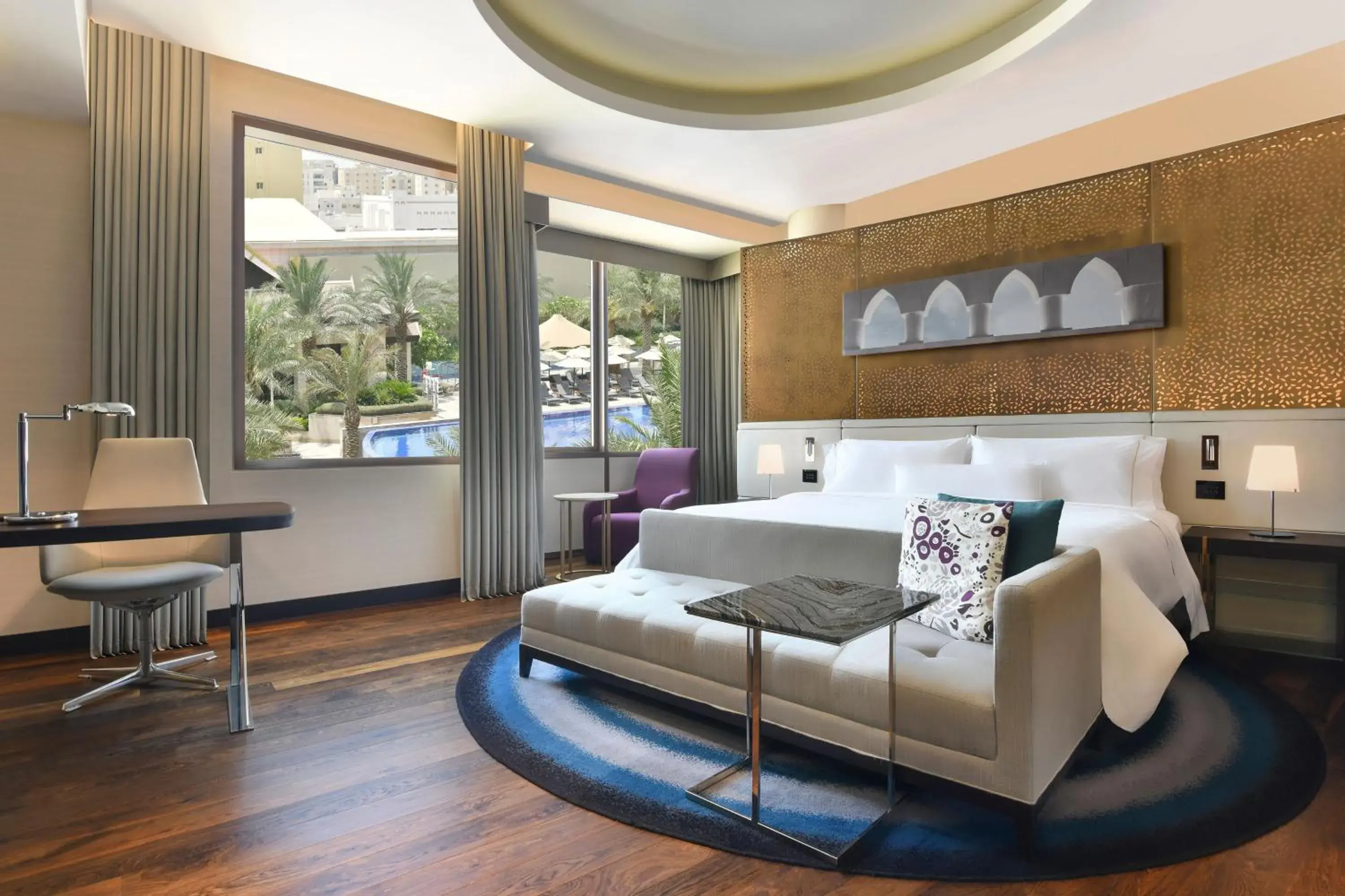 Executive Room Pool View King Bed with access to Executive Club Lounge in The Westin Doha Hotel & Spa Executive Room Pool View King Bed with access to Executive Club Lounge in The Westin Doha Hotel & Spa