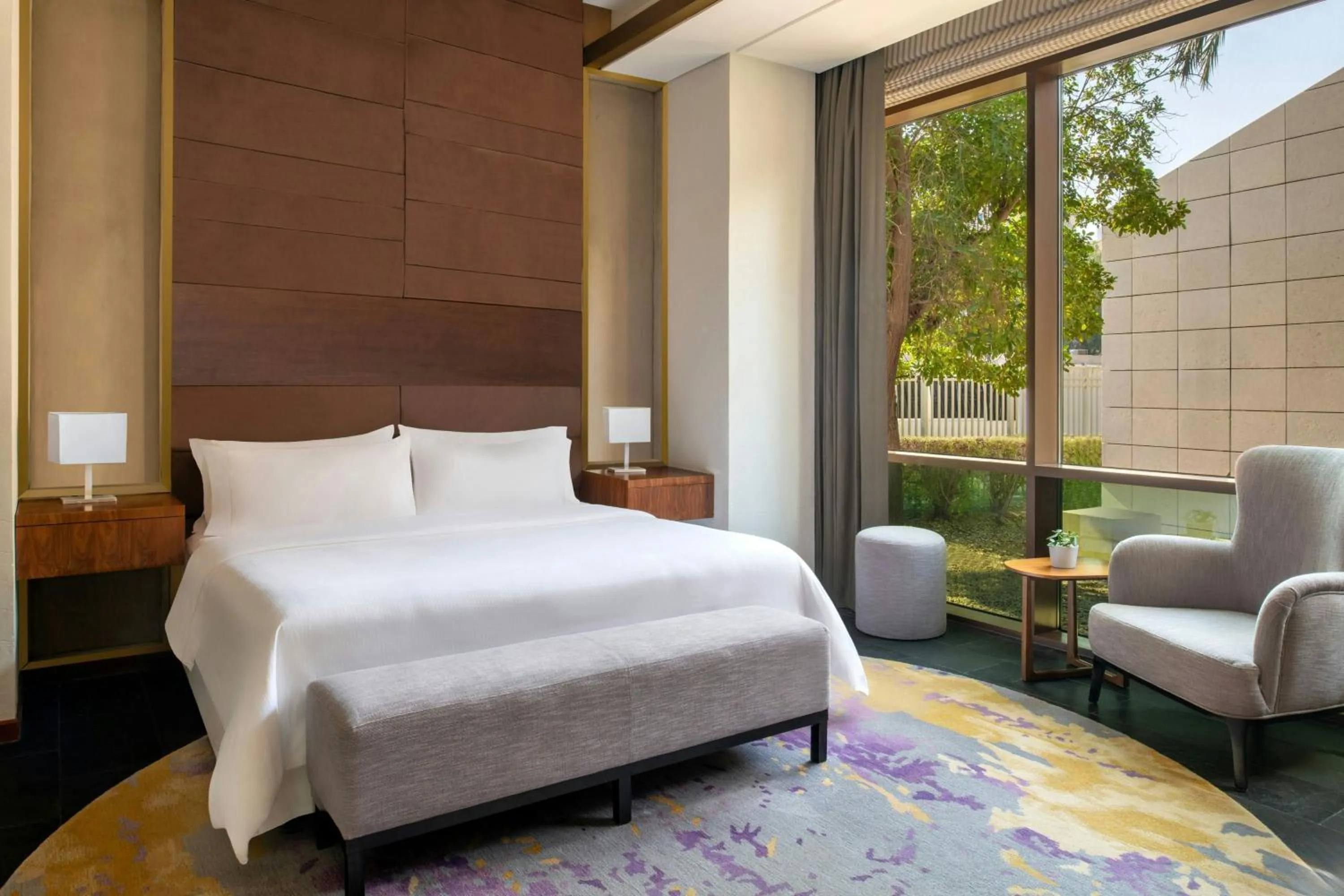 Swimming pool, Bed in The Westin Doha Hotel & Spa