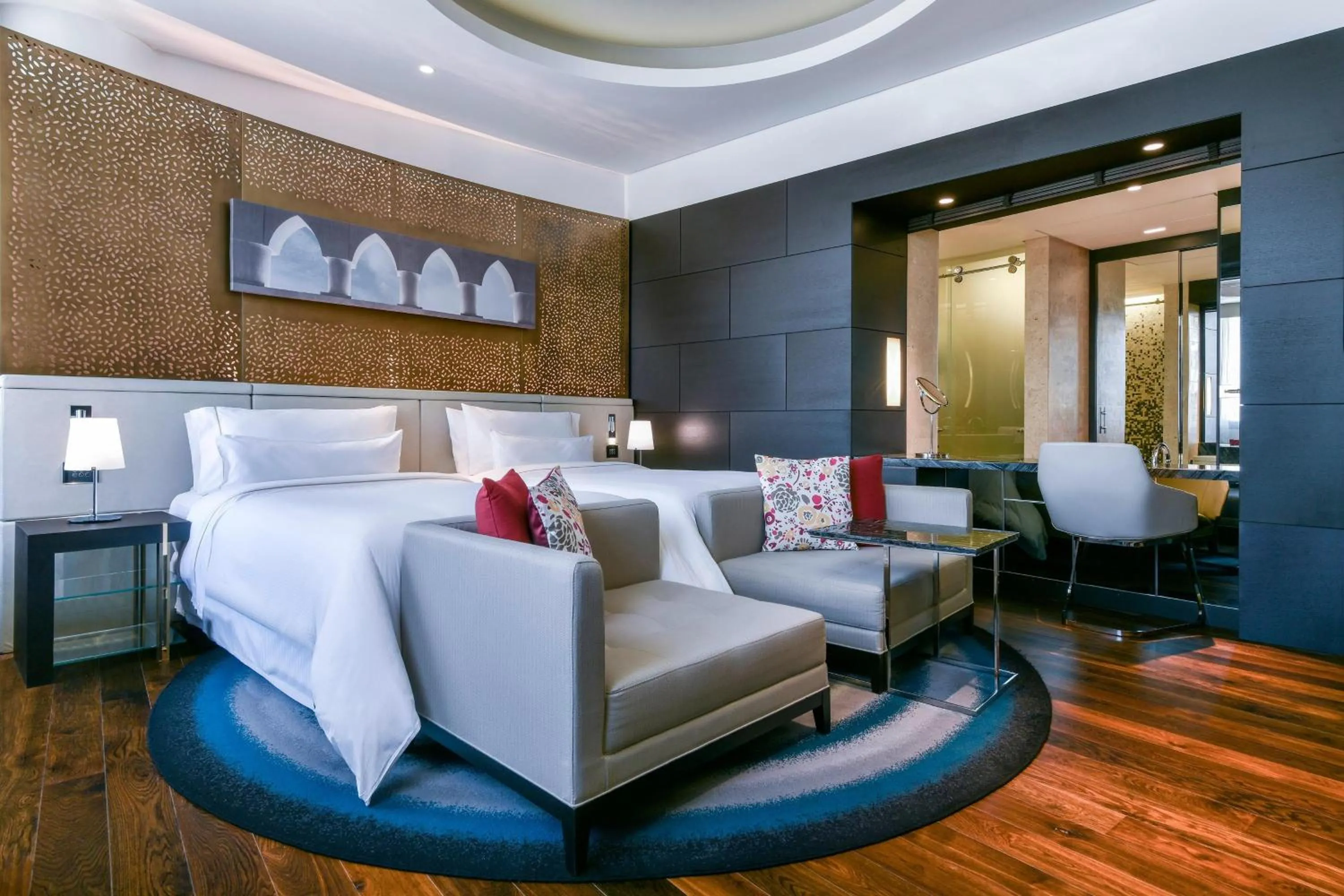 Swimming pool in The Westin Doha Hotel & Spa