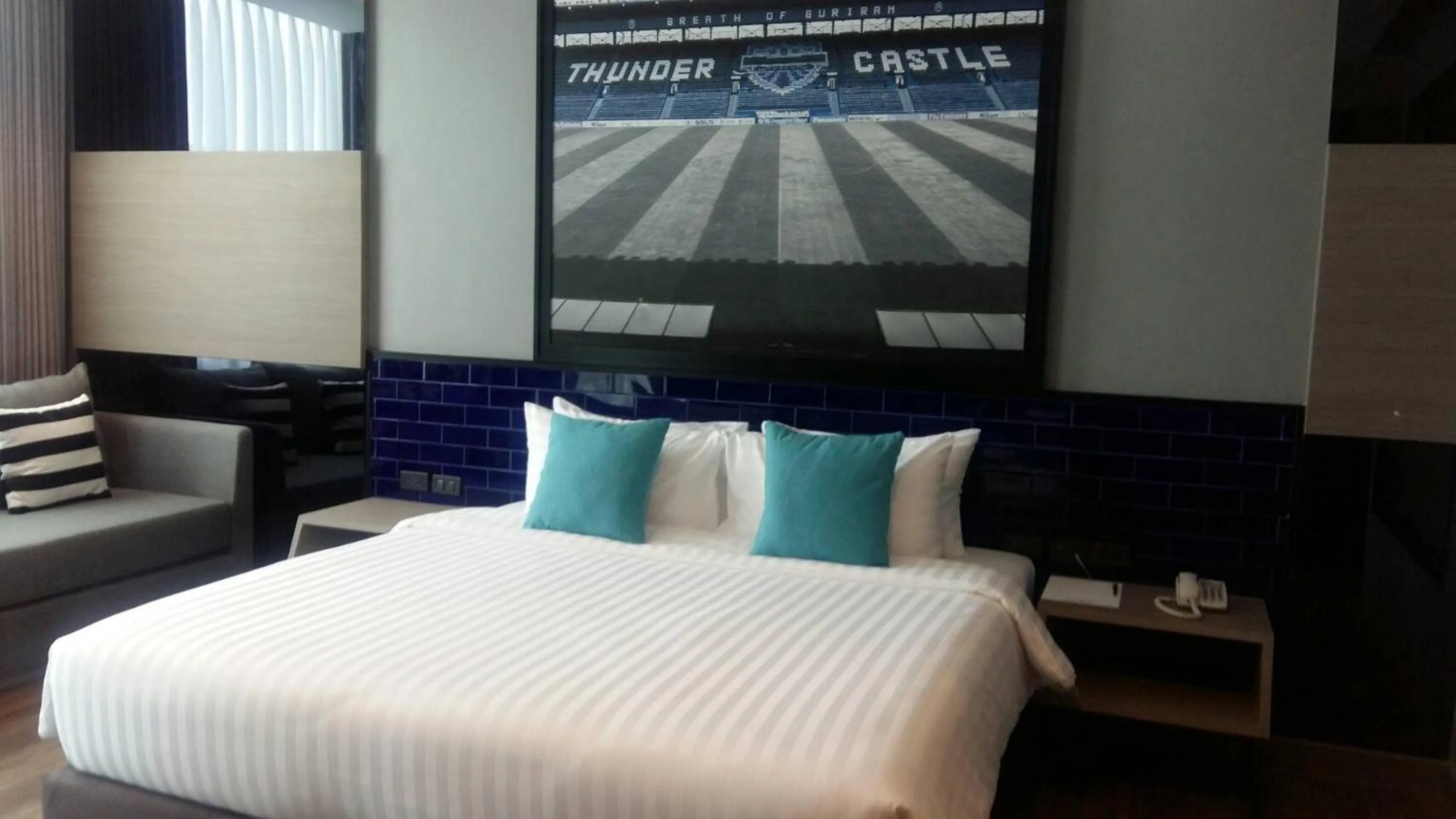 Bed in The Crystal Hotel Buriram - formerly X2 Vibe Buriram