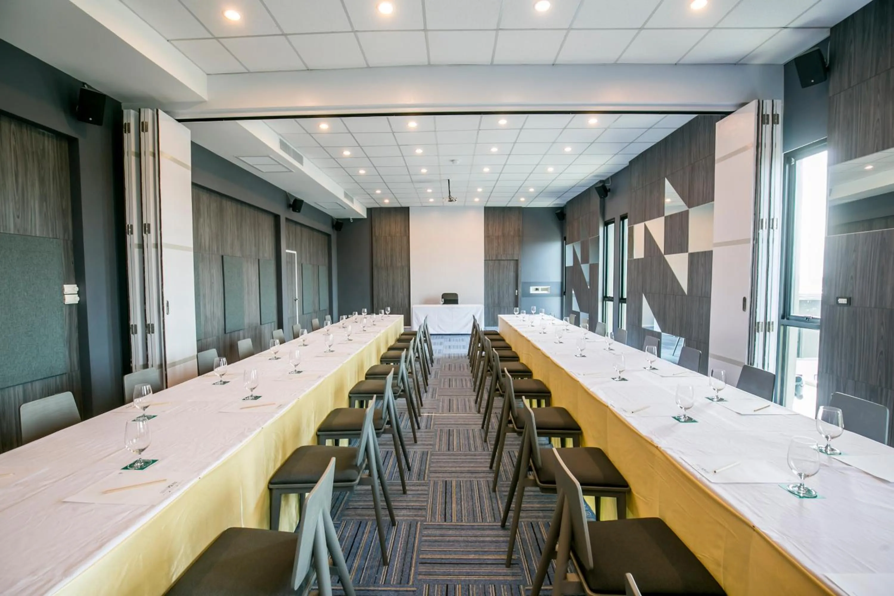 Banquet/Function facilities in The Crystal Hotel Buriram - formerly X2 Vibe Buriram