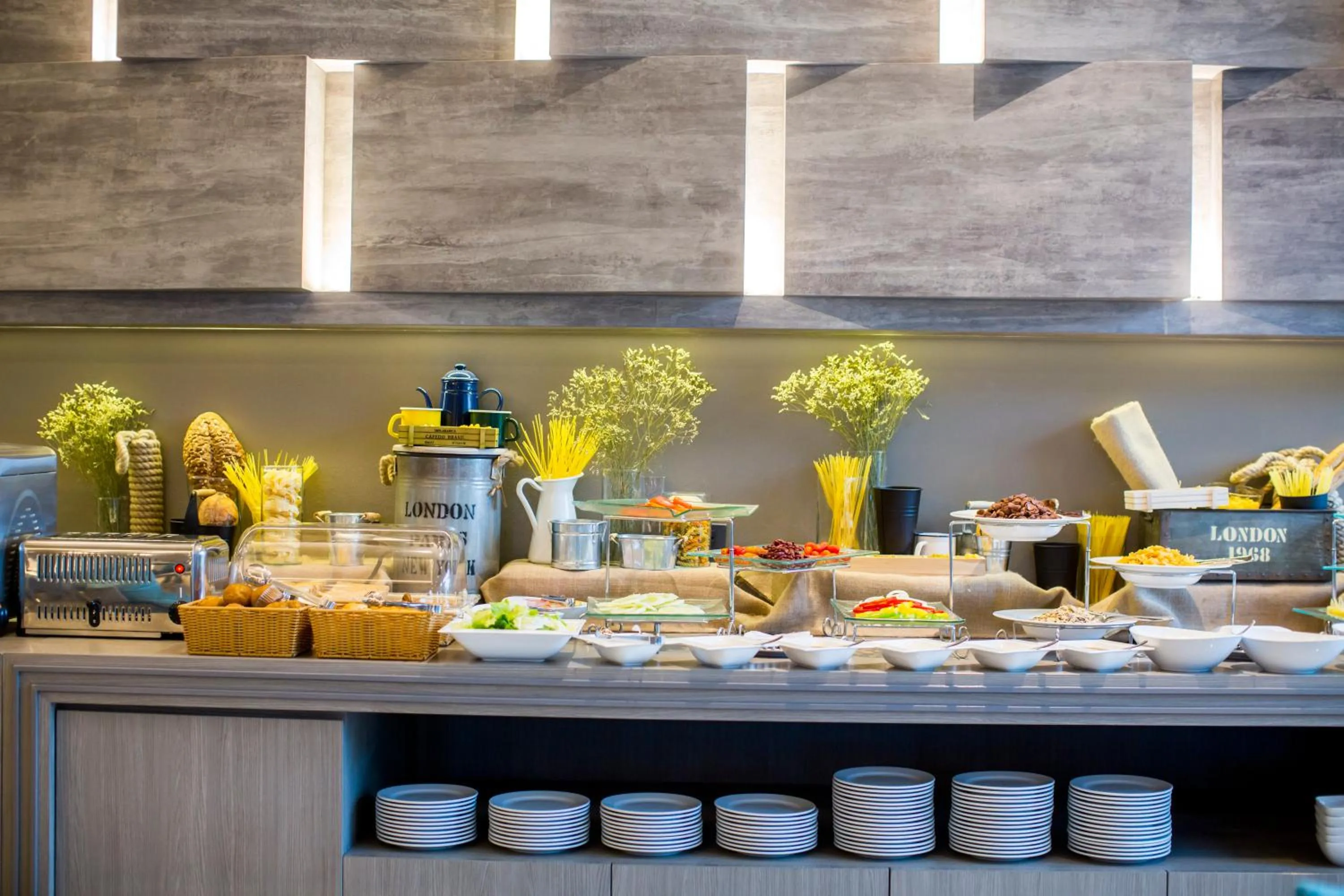 Food and drinks in The Crystal Hotel Buriram - formerly X2 Vibe Buriram