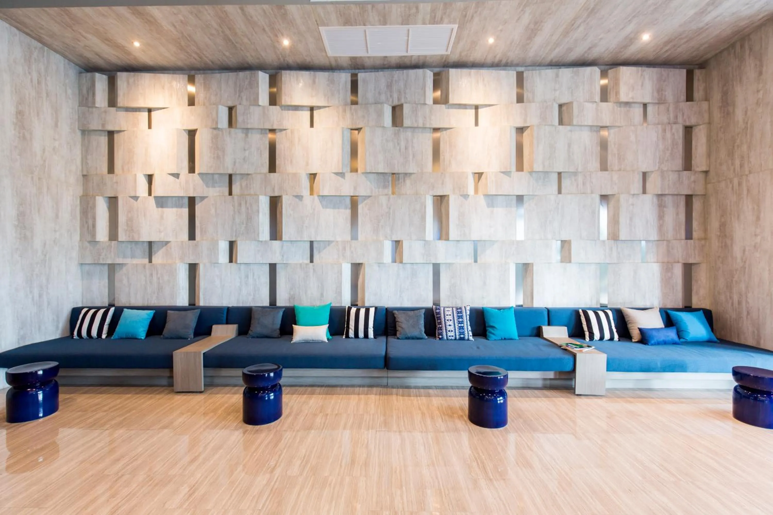 Lobby or reception in The Crystal Hotel Buriram - formerly X2 Vibe Buriram