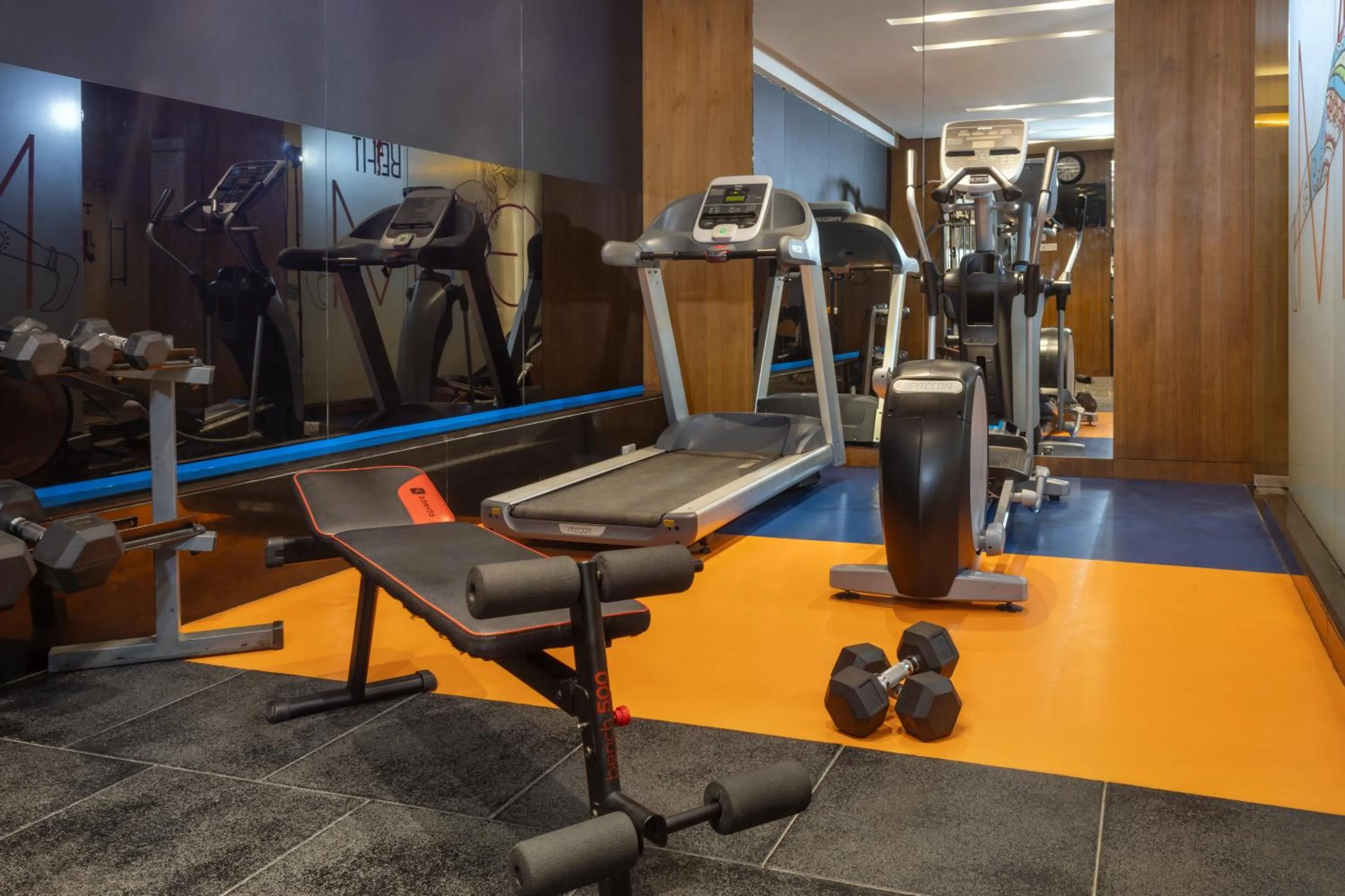 Fitness centre/facilities in ZIBE Luxe Hyderabad by GRT Hotels