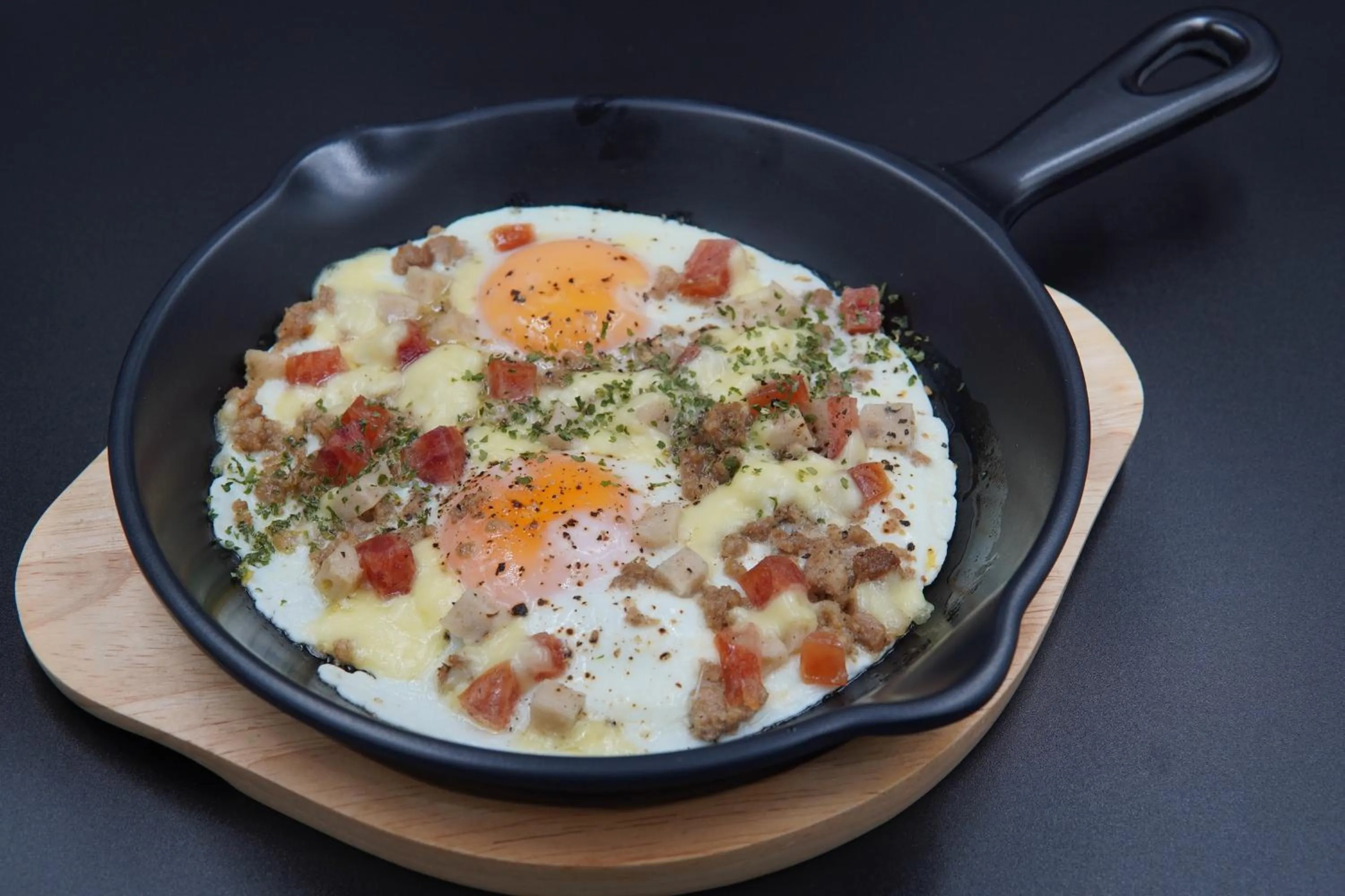 Food and drinks in Hotel Chuan Chom The High Resort Saraburi - SHA Plus