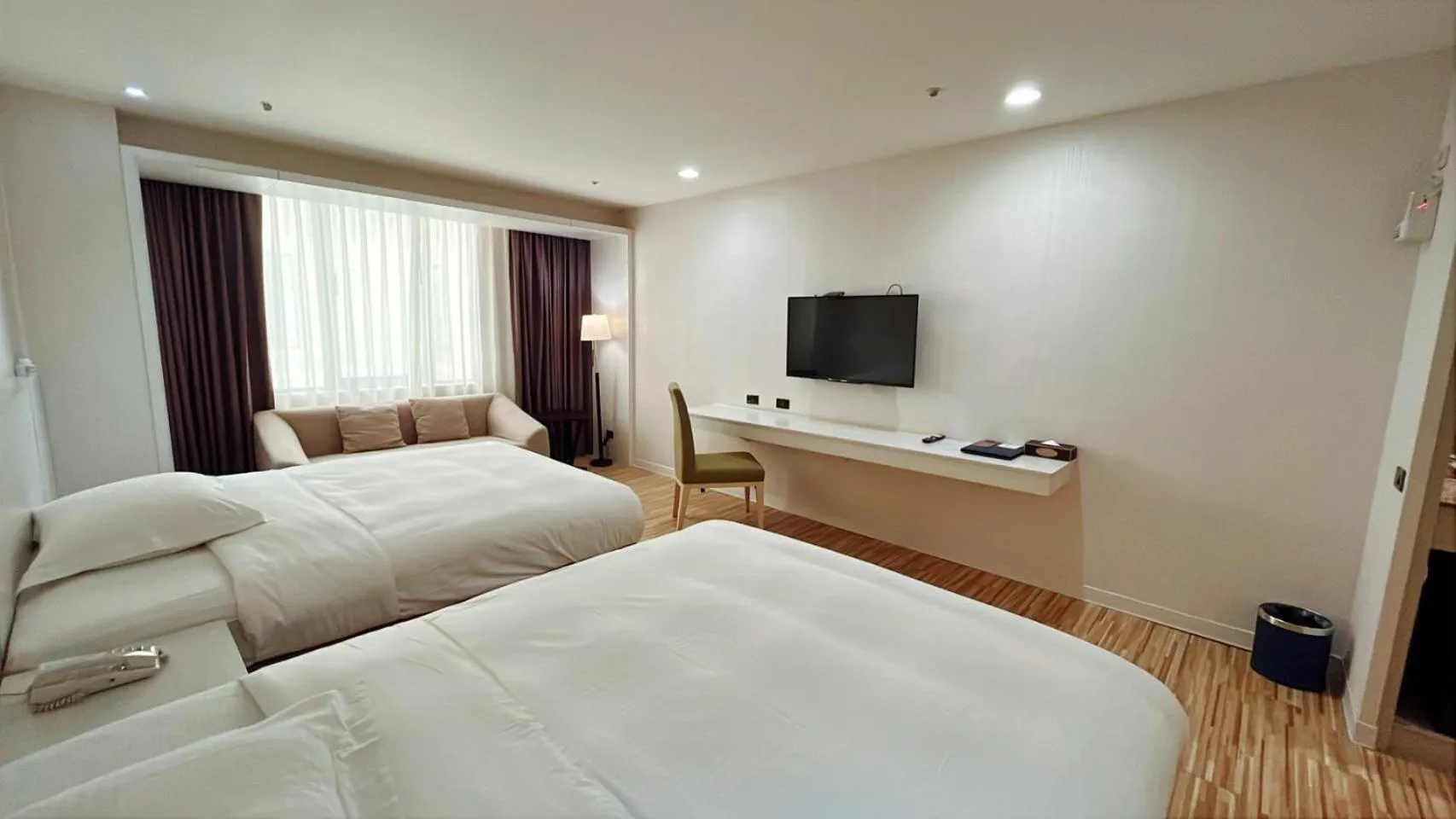 Bed in Wemeet Hotel