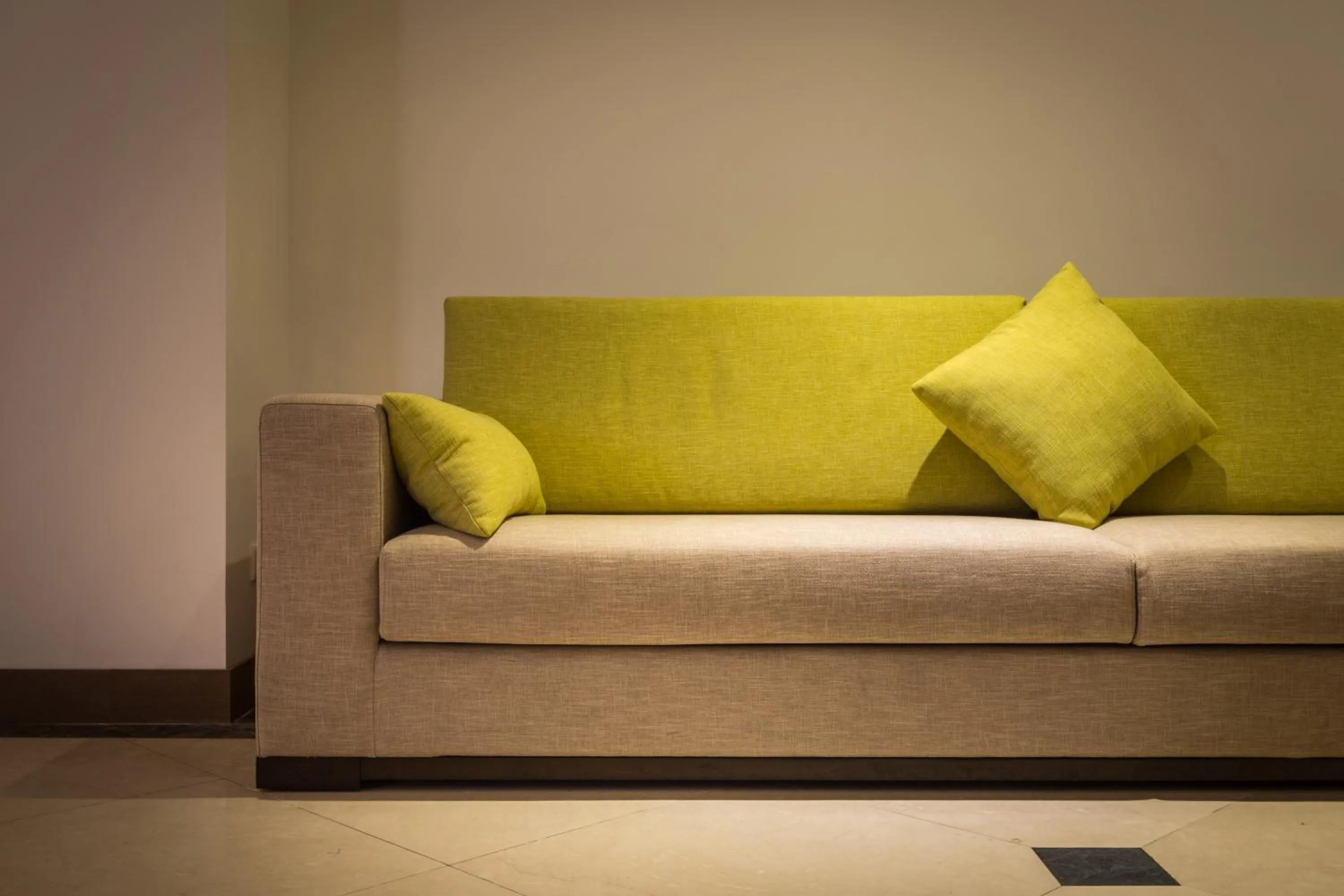 Communal lounge/ TV room in Wemeet Hotel