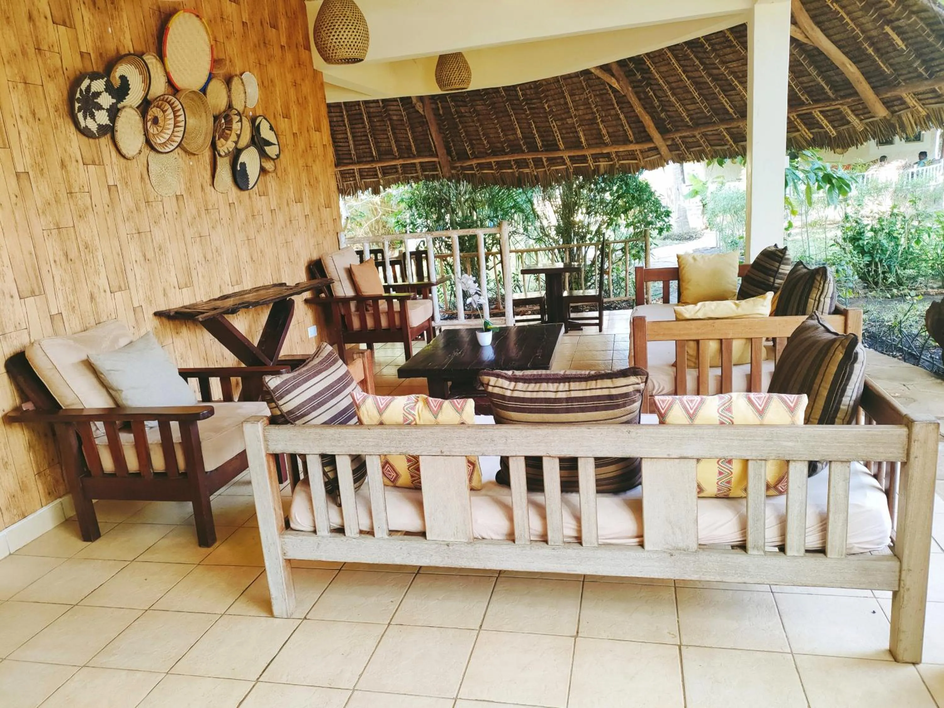 Communal lounge/ TV room in Upani in Diani