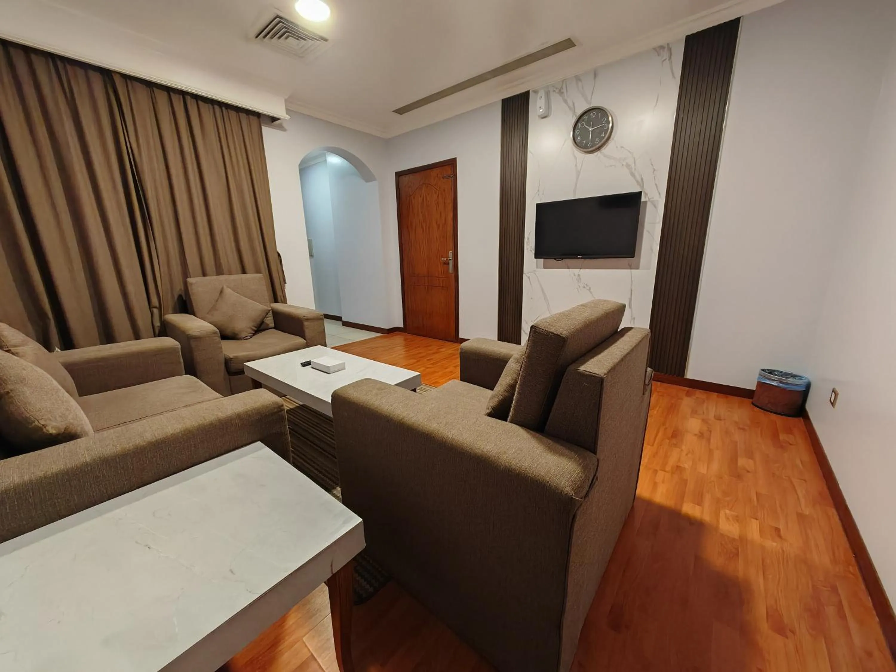TV and multimedia in Travellerinn Serviced Apartment