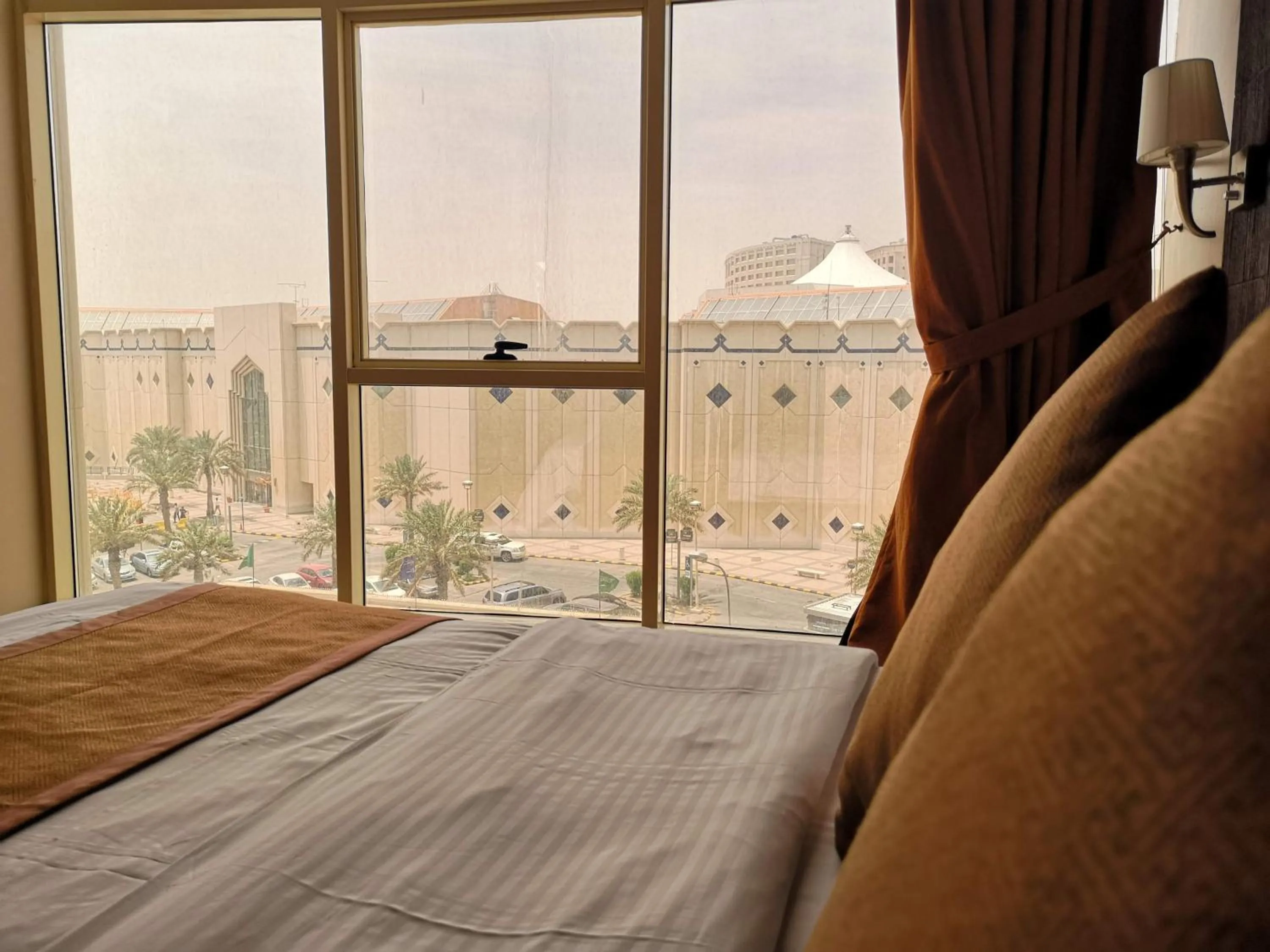 Bedroom, Bed in Travellerinn Serviced Apartment