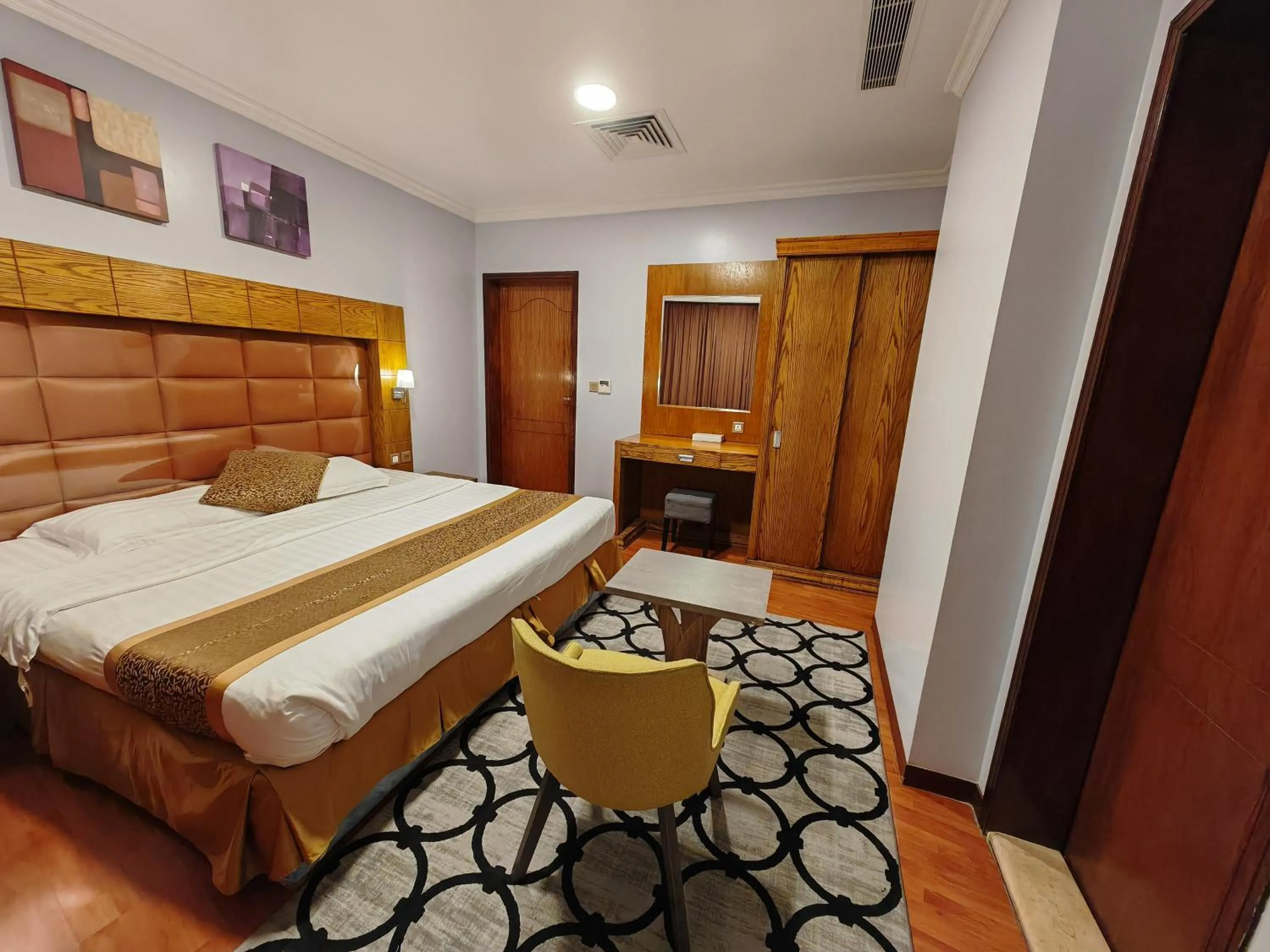 Bedroom, Bed in Travellerinn Serviced Apartment