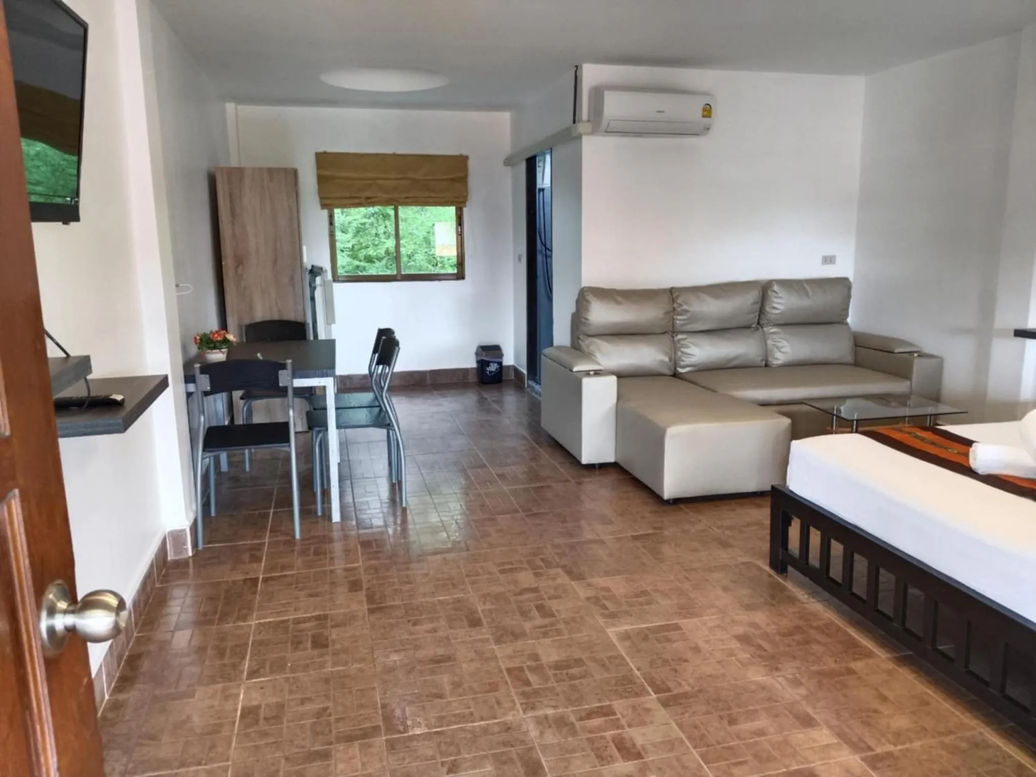 View (from property/room) in Phratamnak Inn - 100 meter from Beach