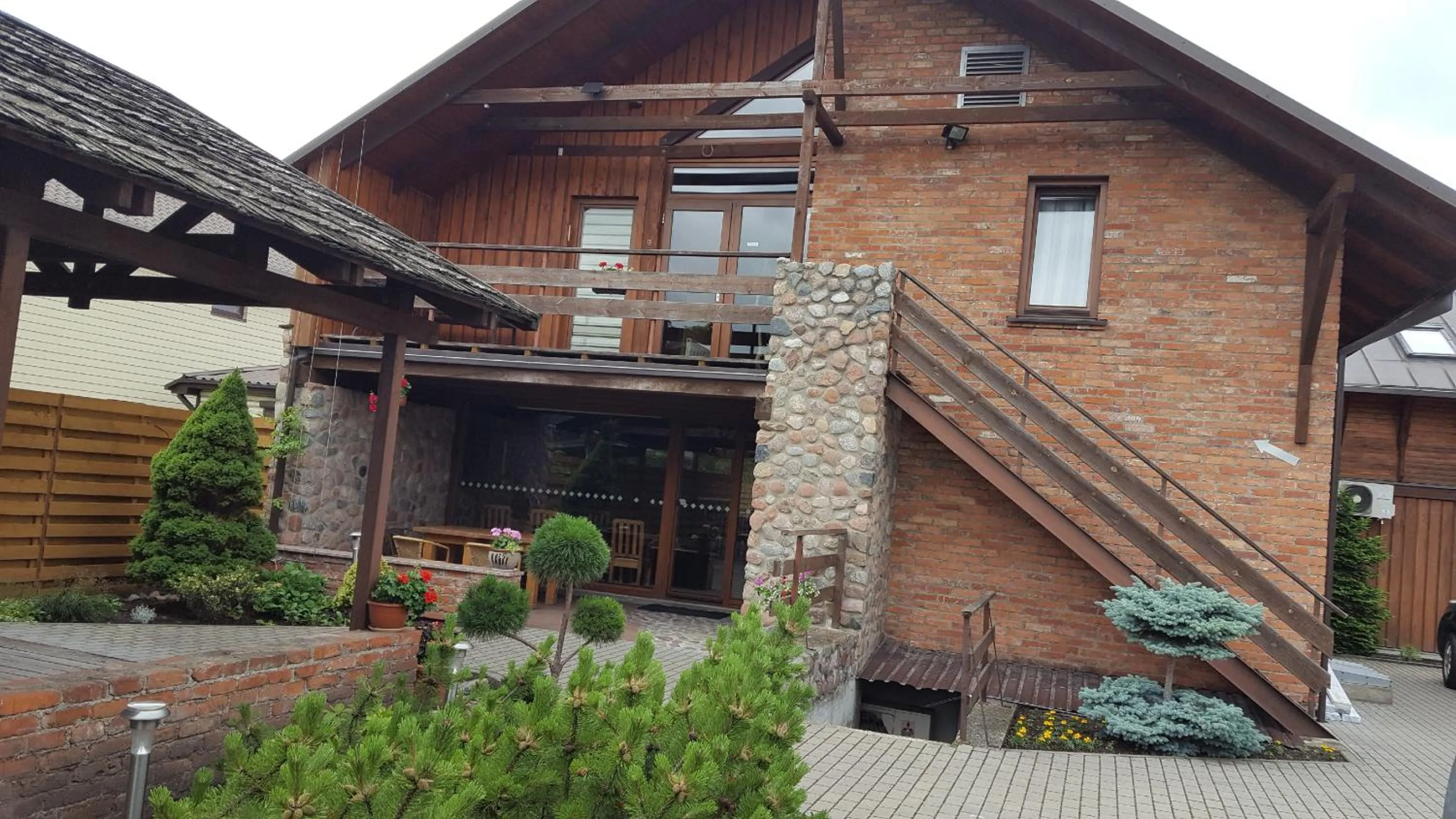 Property building in Akmenine Kerpe