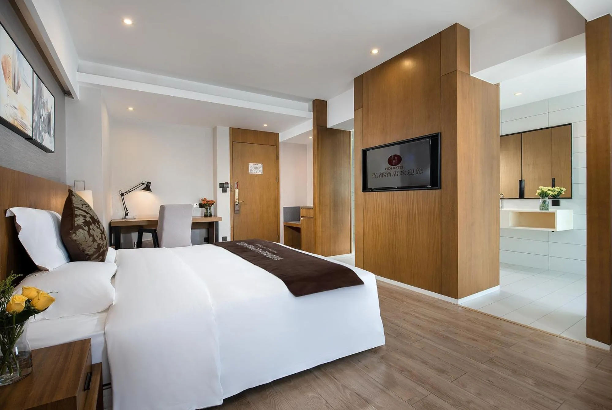 Photo of the whole room, Bed in Hongdu Hotel