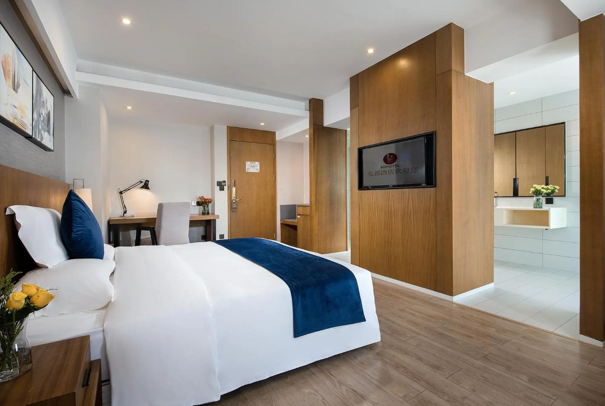 Photo of the whole room, Bed in Hongdu Hotel