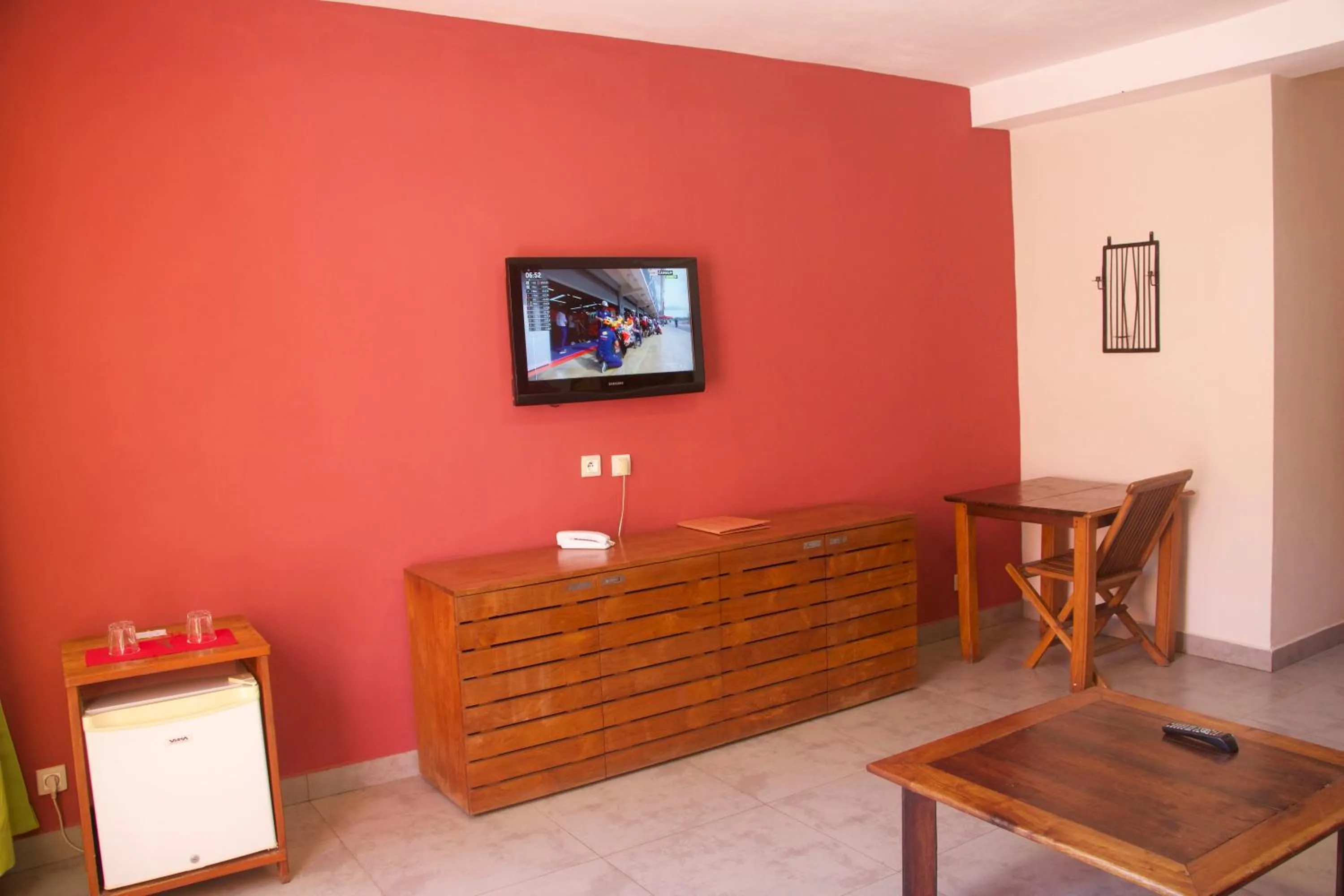 TV and multimedia in Hôtel Sarimanok