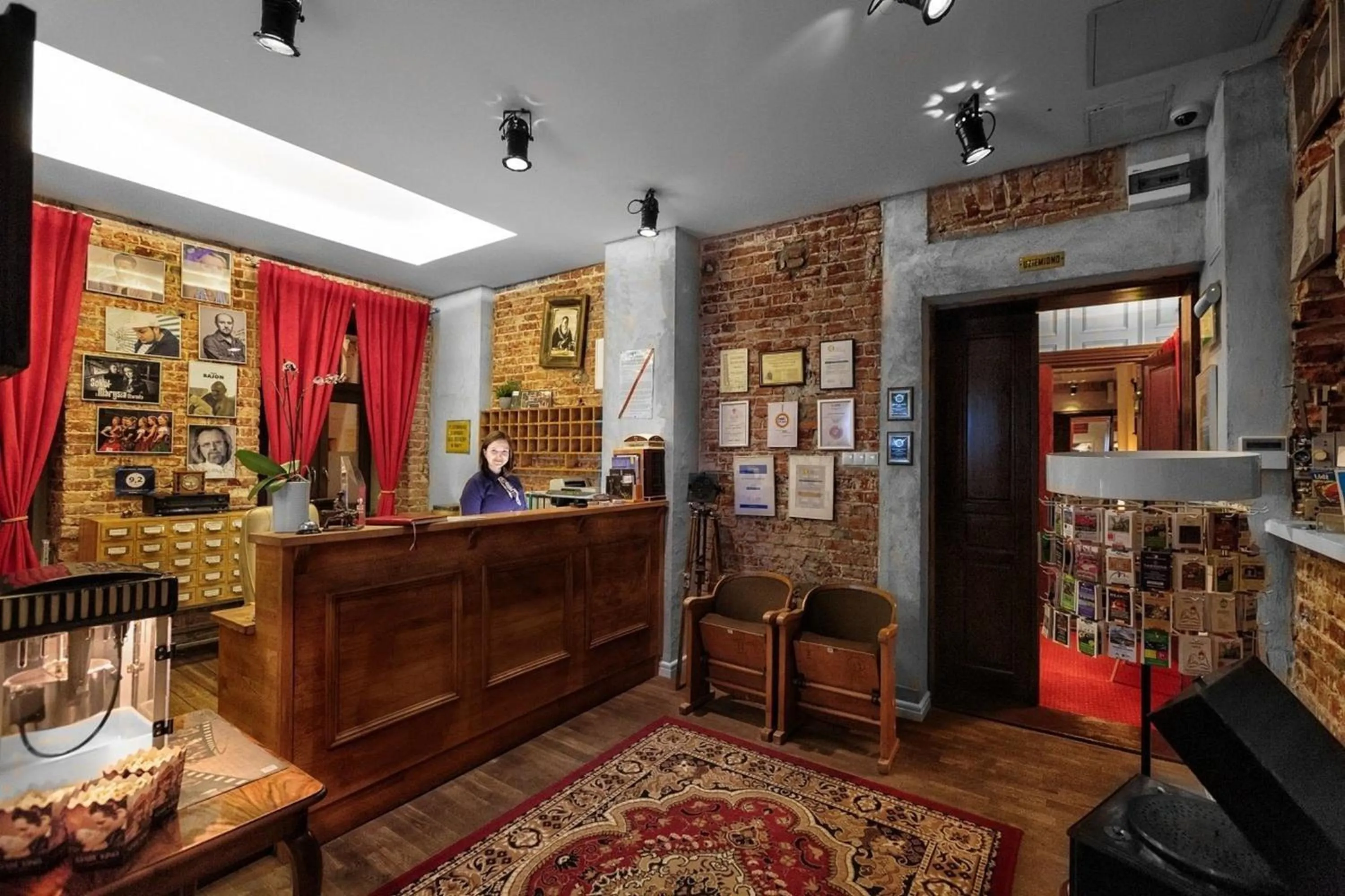 Lobby or reception in Cinema Rooms - Piotrkowska