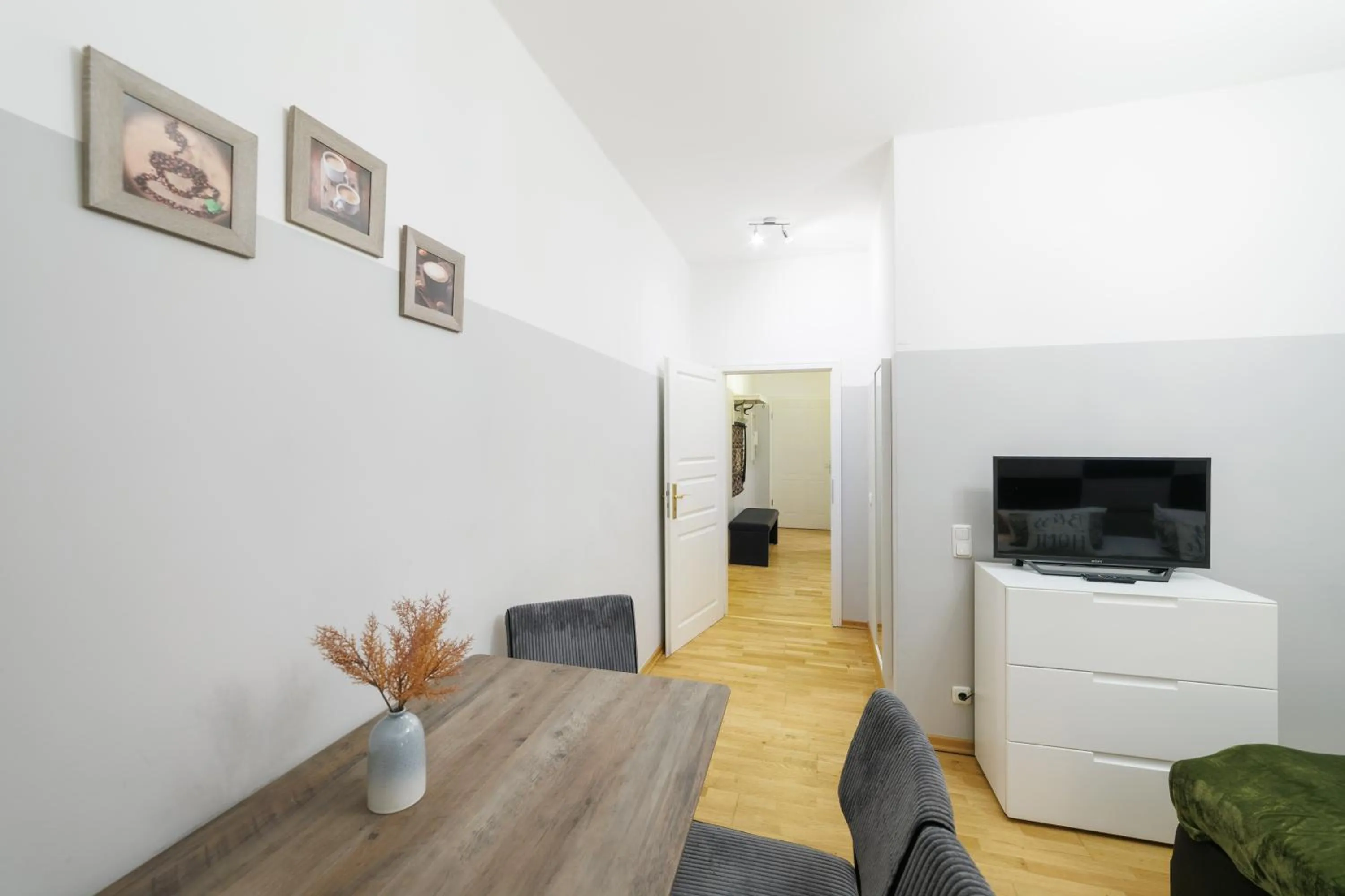 Seating area in Grand Central Mitte Apartment