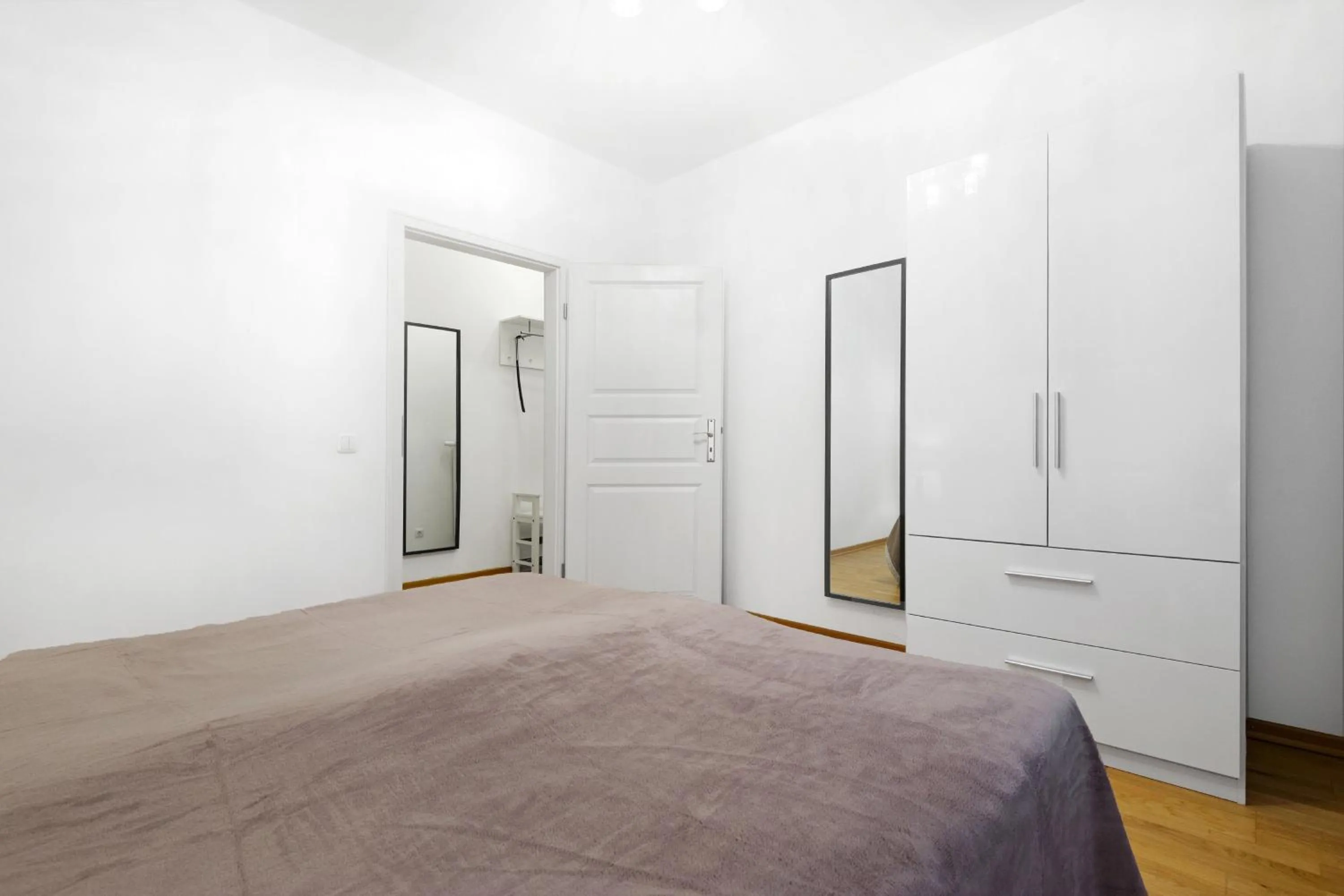 Photo of the whole room, Bed in Grand Central Mitte Apartment