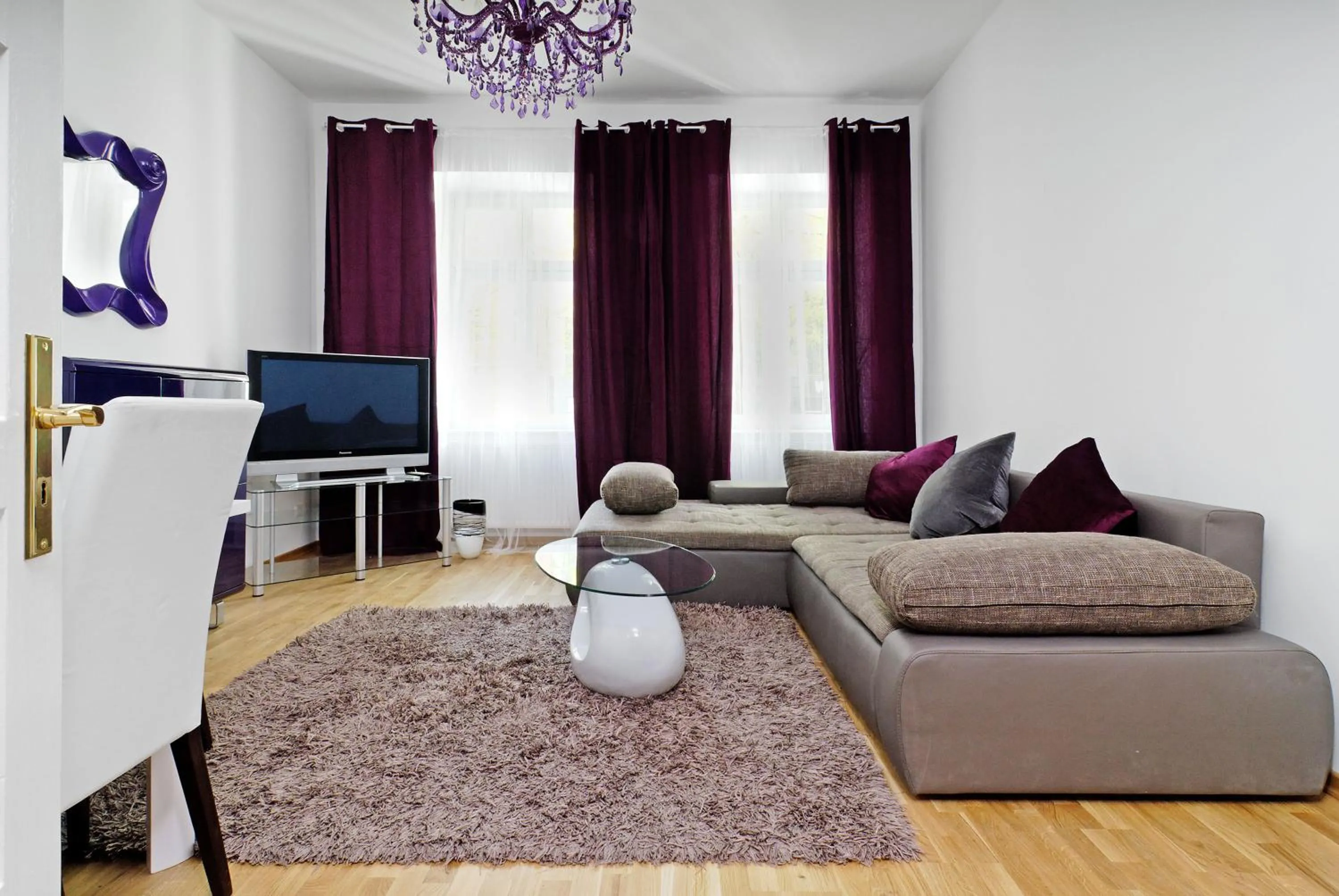 TV and multimedia, Bed in Grand Central Mitte Apartment