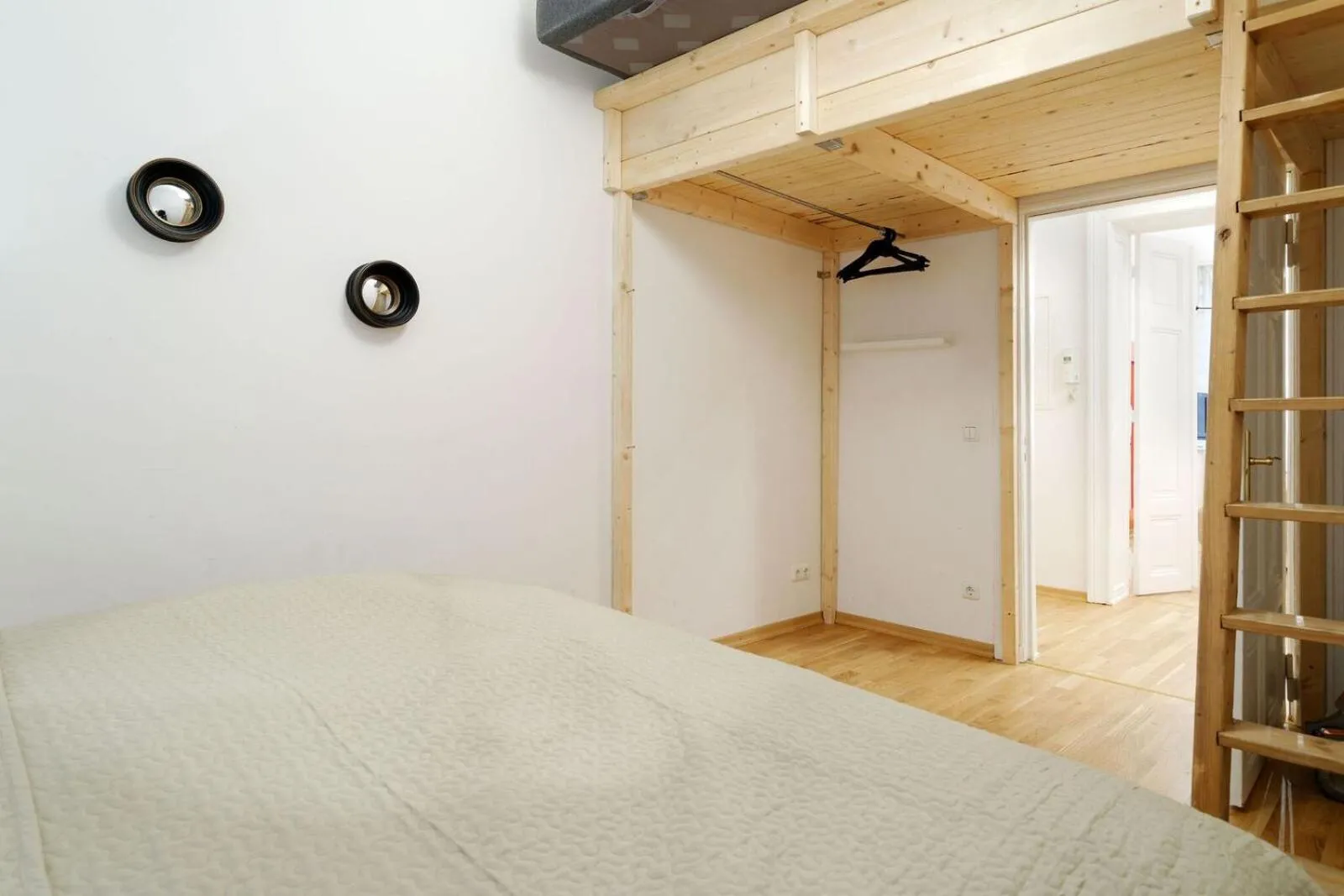 Bedroom, Bed in Grand Central Mitte Apartment