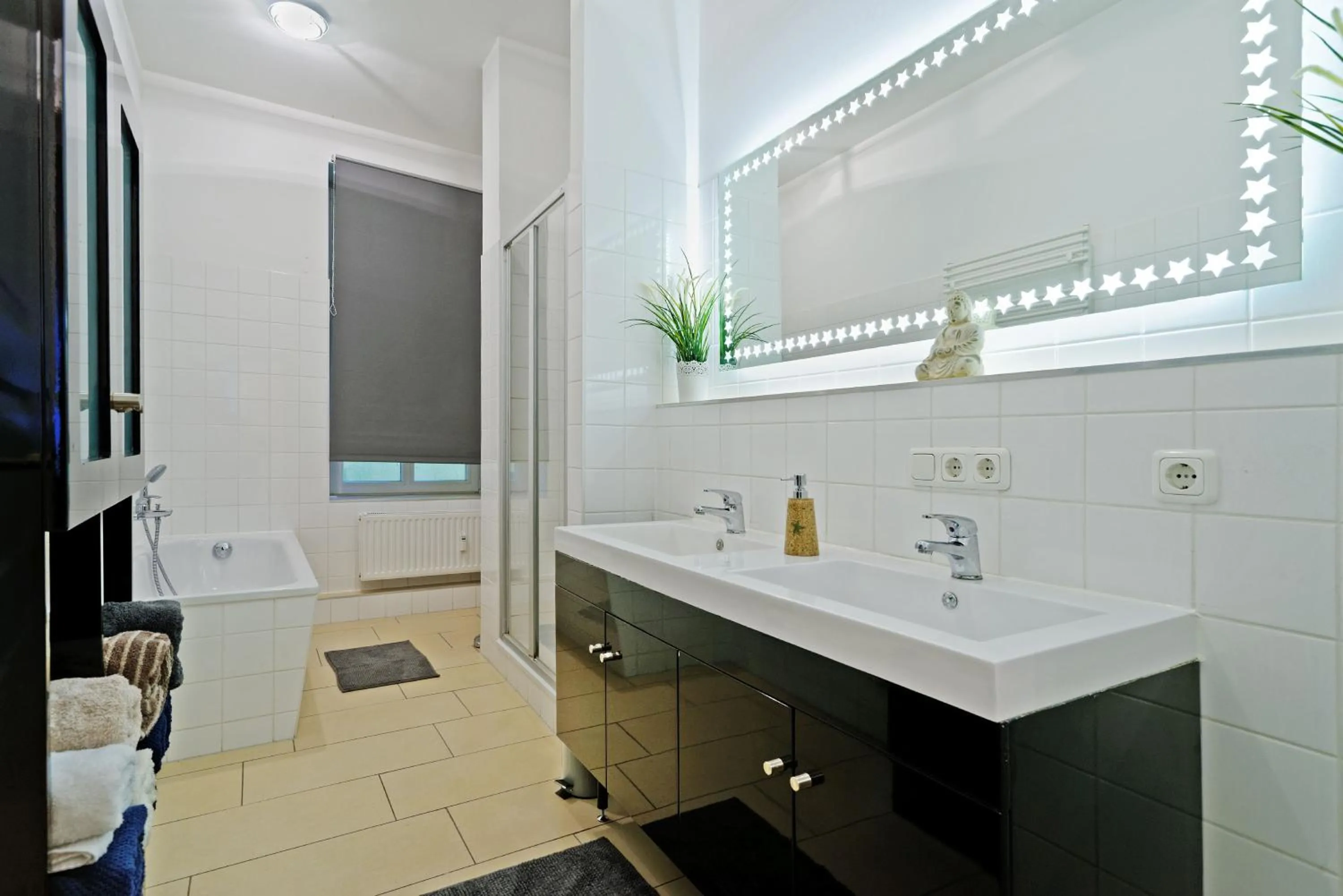 Bathroom in Grand Central Mitte Apartment