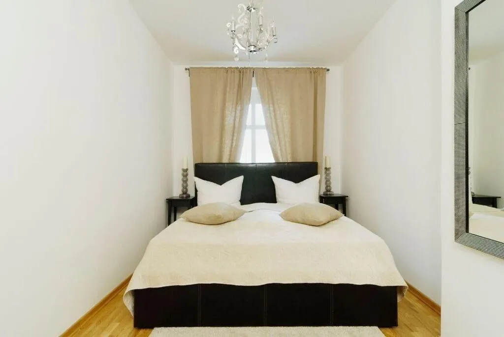 Day, Bed in Grand Central Mitte Apartment