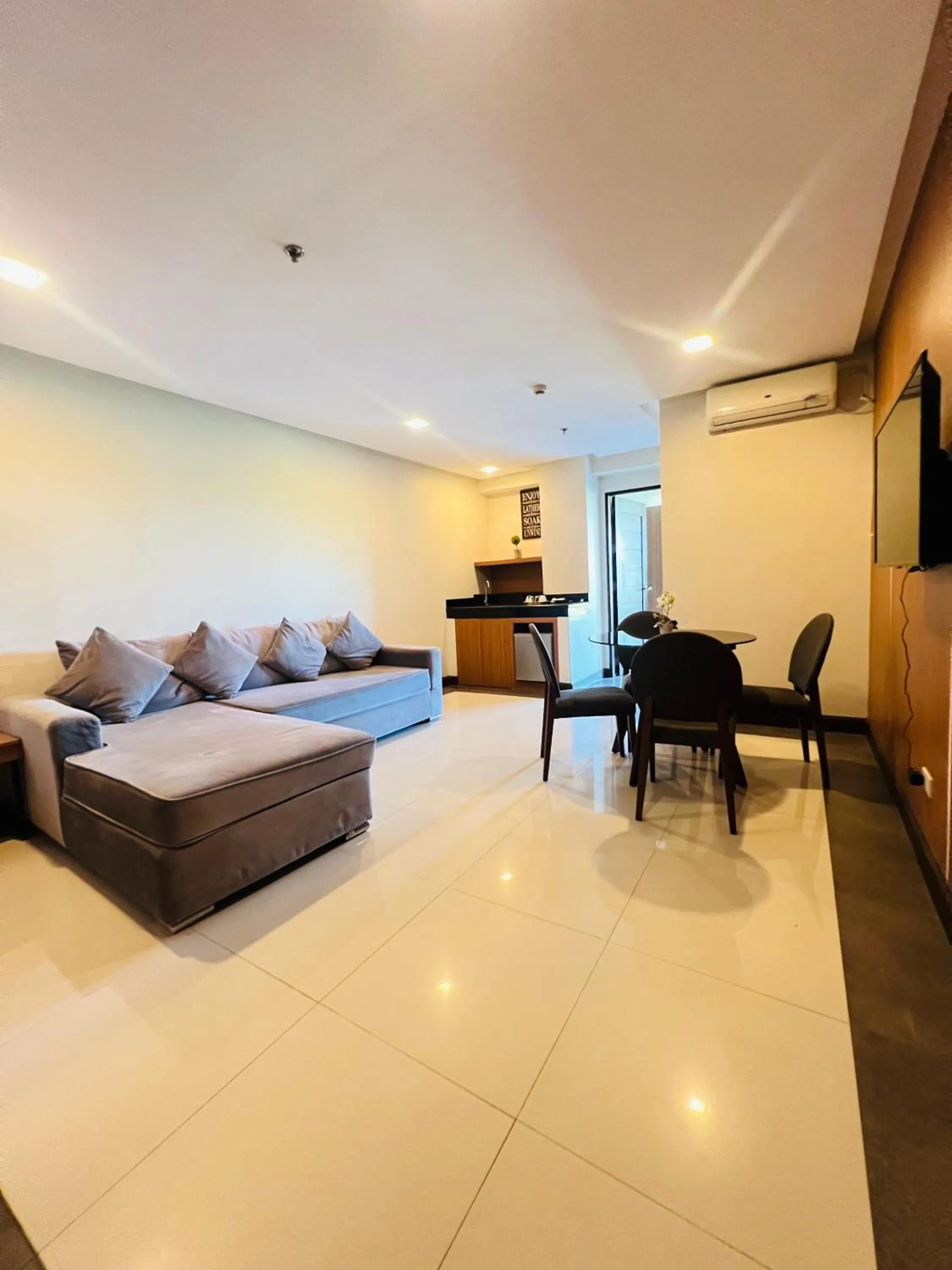 Bed in Mango Suites - Isabela