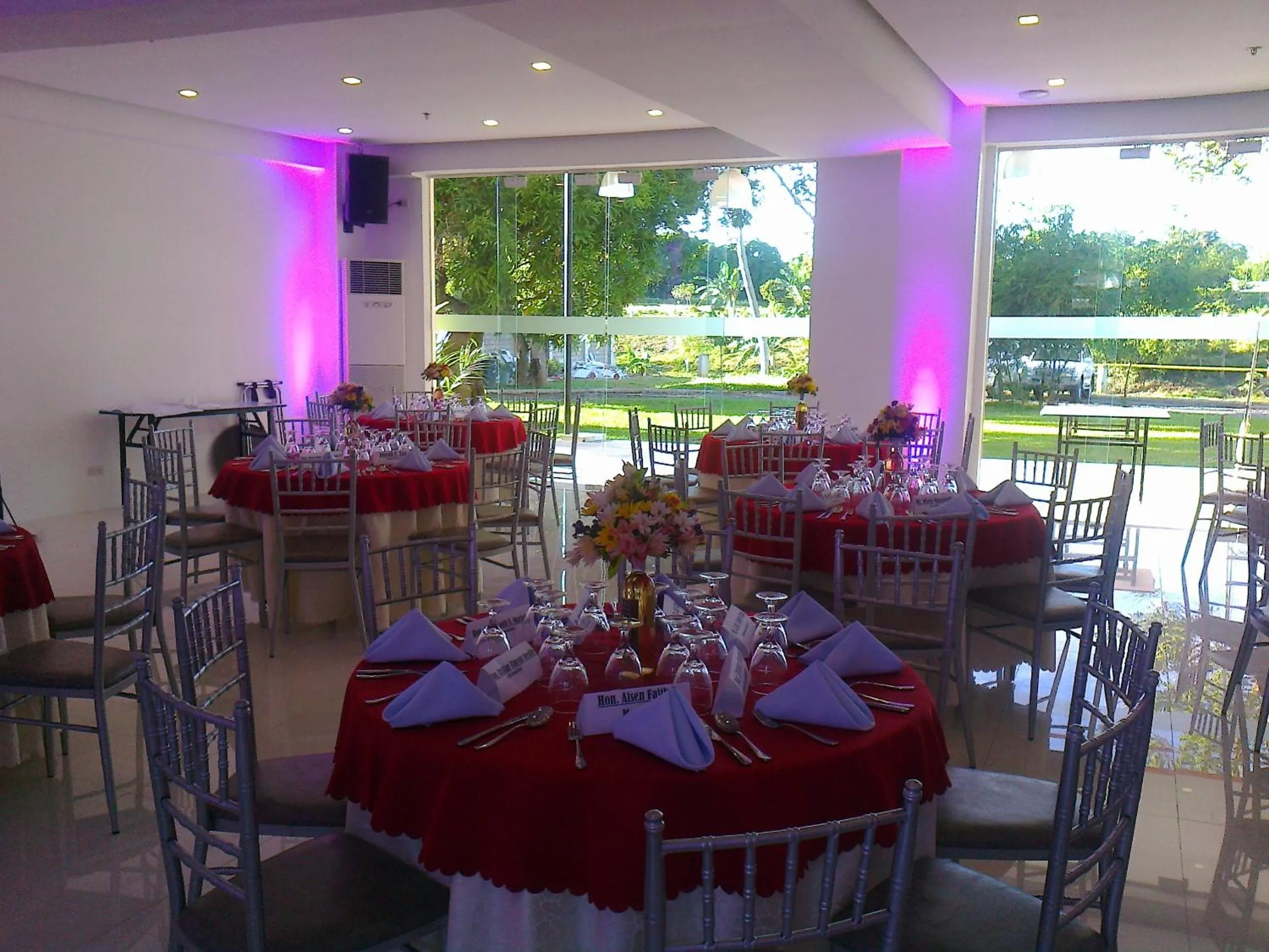 Business facilities in Mango Suites - Isabela