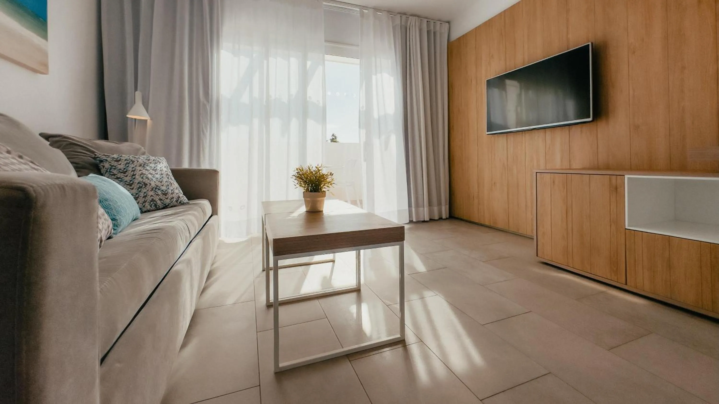 Photo of the whole room in Labranda Corralejo Village