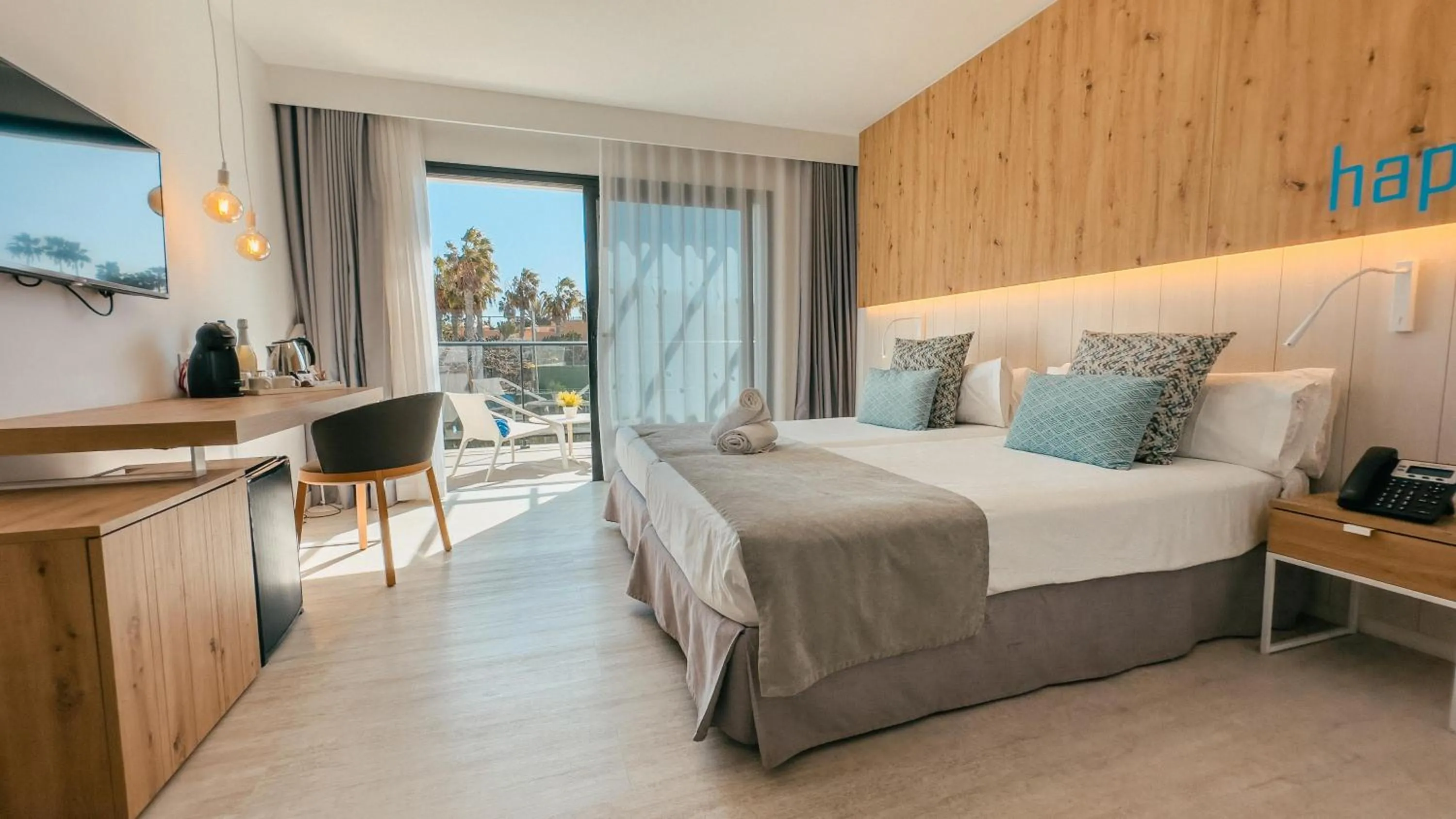 Photo of the whole room, Bed in Labranda Corralejo Village