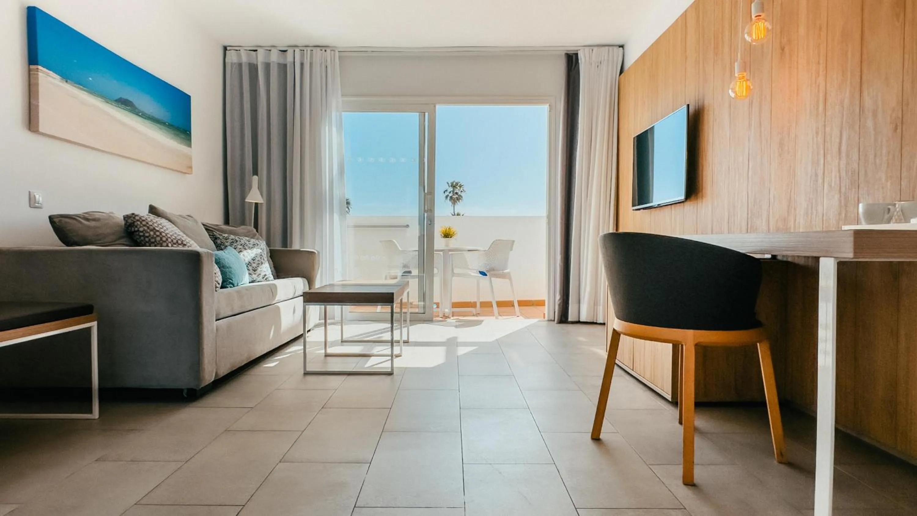 Photo of the whole room in Labranda Corralejo Village