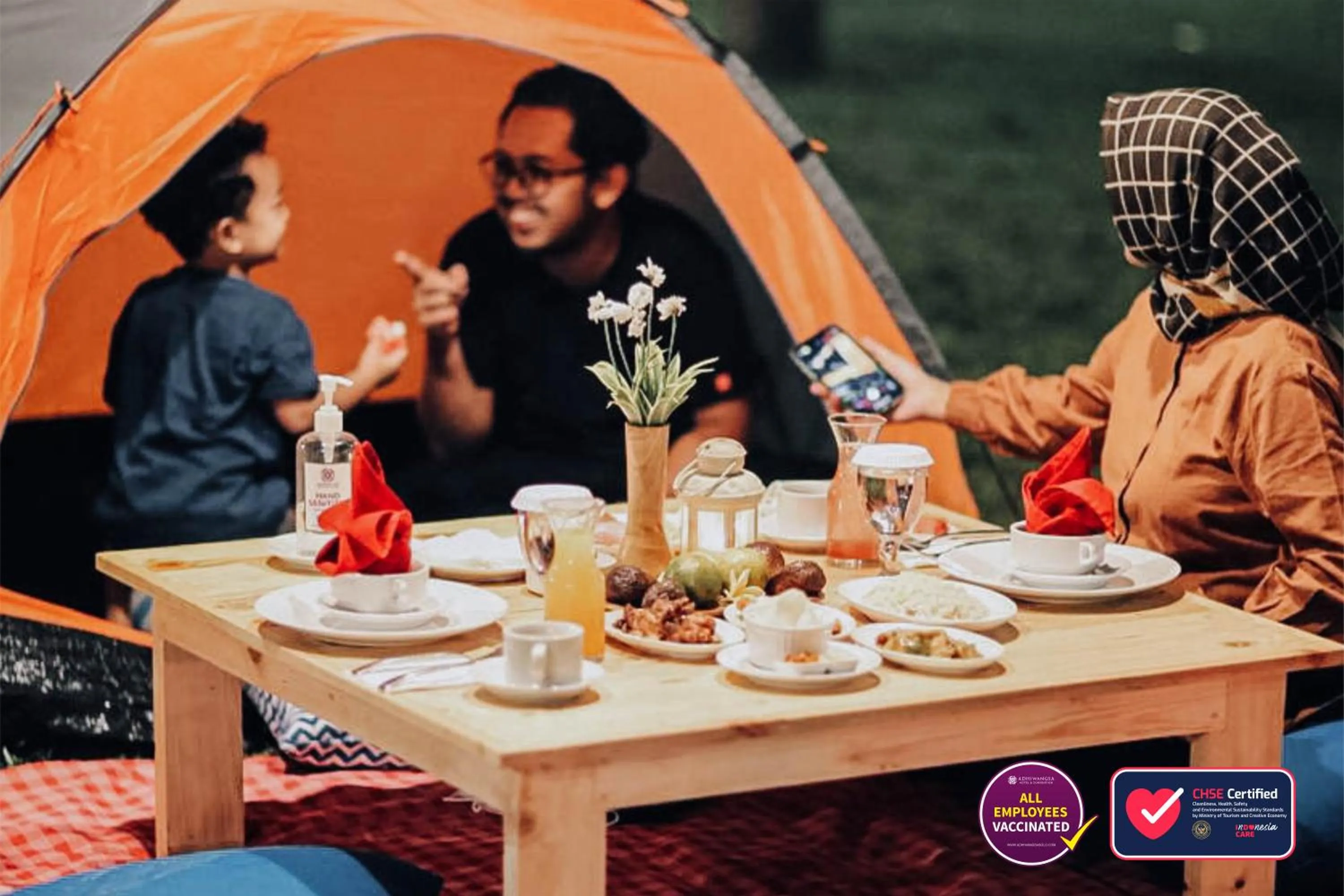 Restaurant/places to eat in Adhiwangsa Hotel