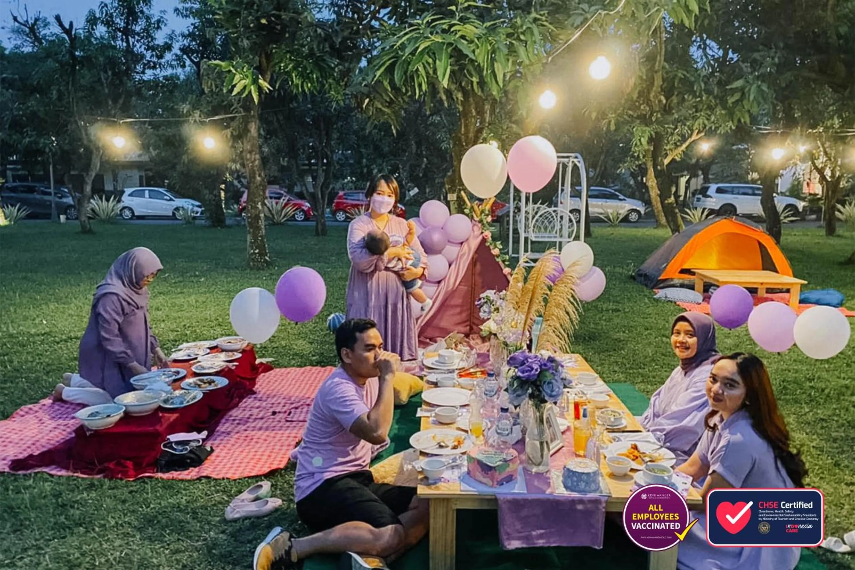 Restaurant/places to eat in Adhiwangsa Hotel