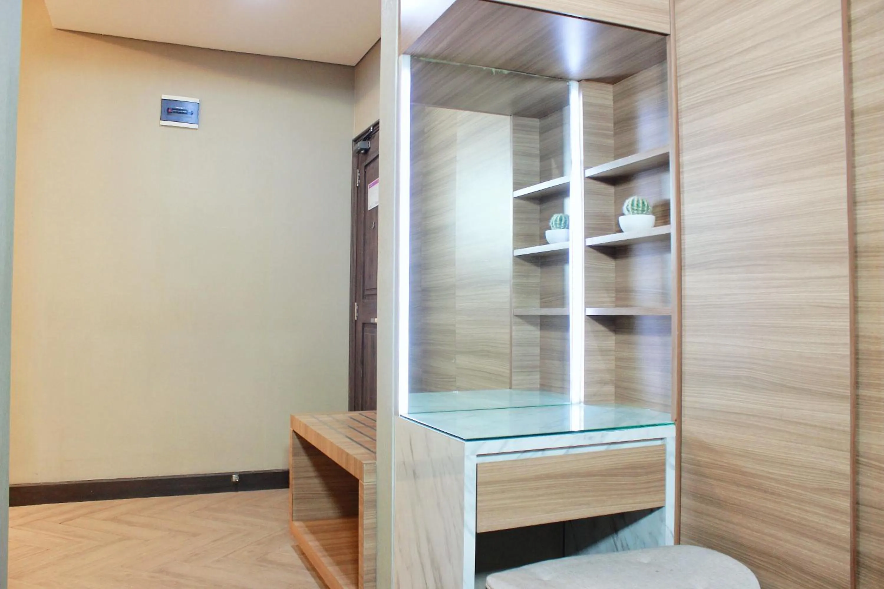 wardrobe in Adhiwangsa Hotel