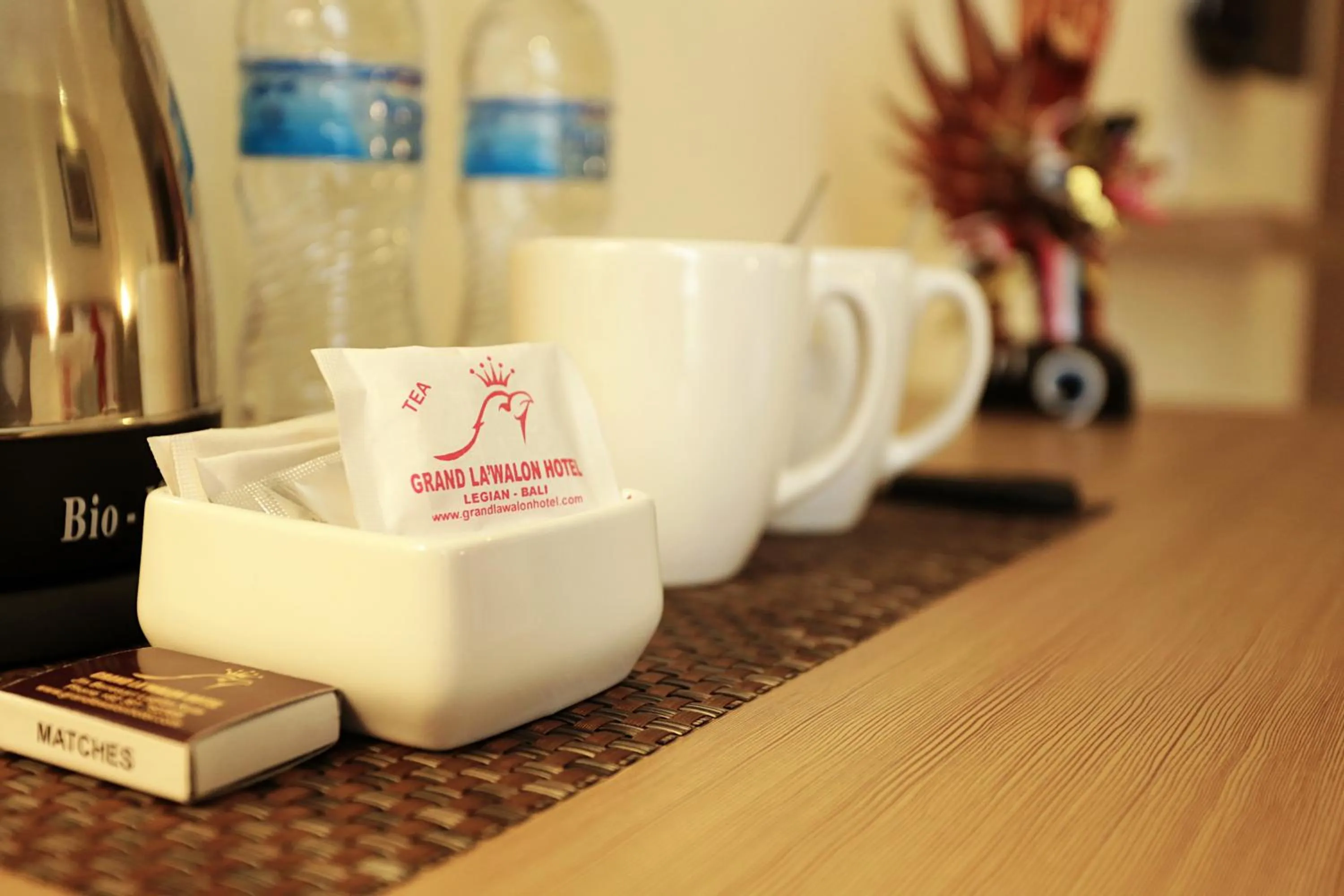 Coffee/tea facilities in Grand La Walon Hotel