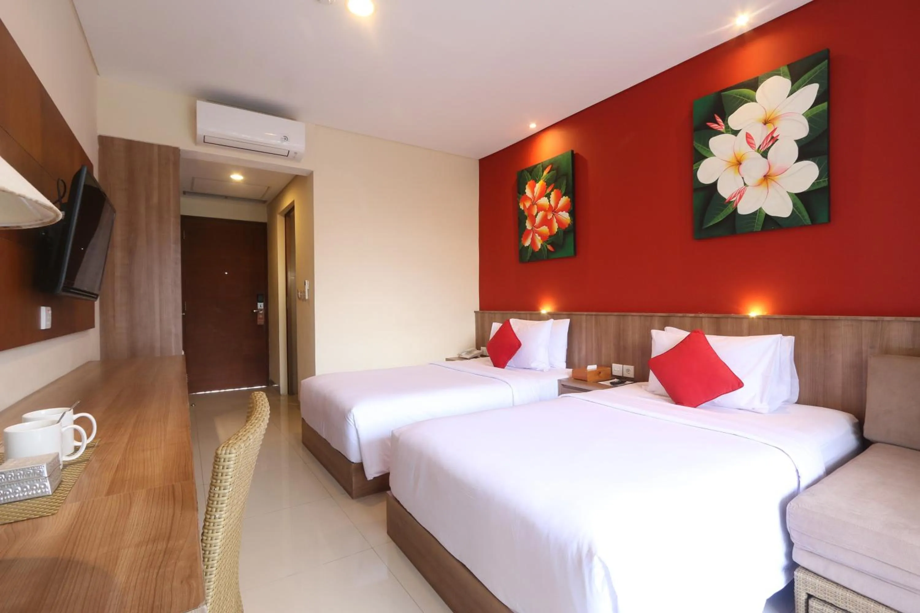 Bedroom, Bed in Grand La Walon Hotel