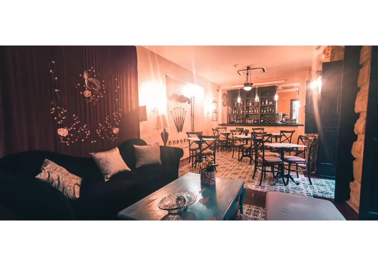 Lounge or bar in La Casona de Calderón Gastronomic & Boutique Hotel