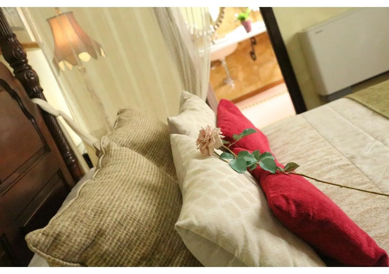 Decorative detail, Bed in La Casona de Calderón Gastronomic & Boutique Hotel