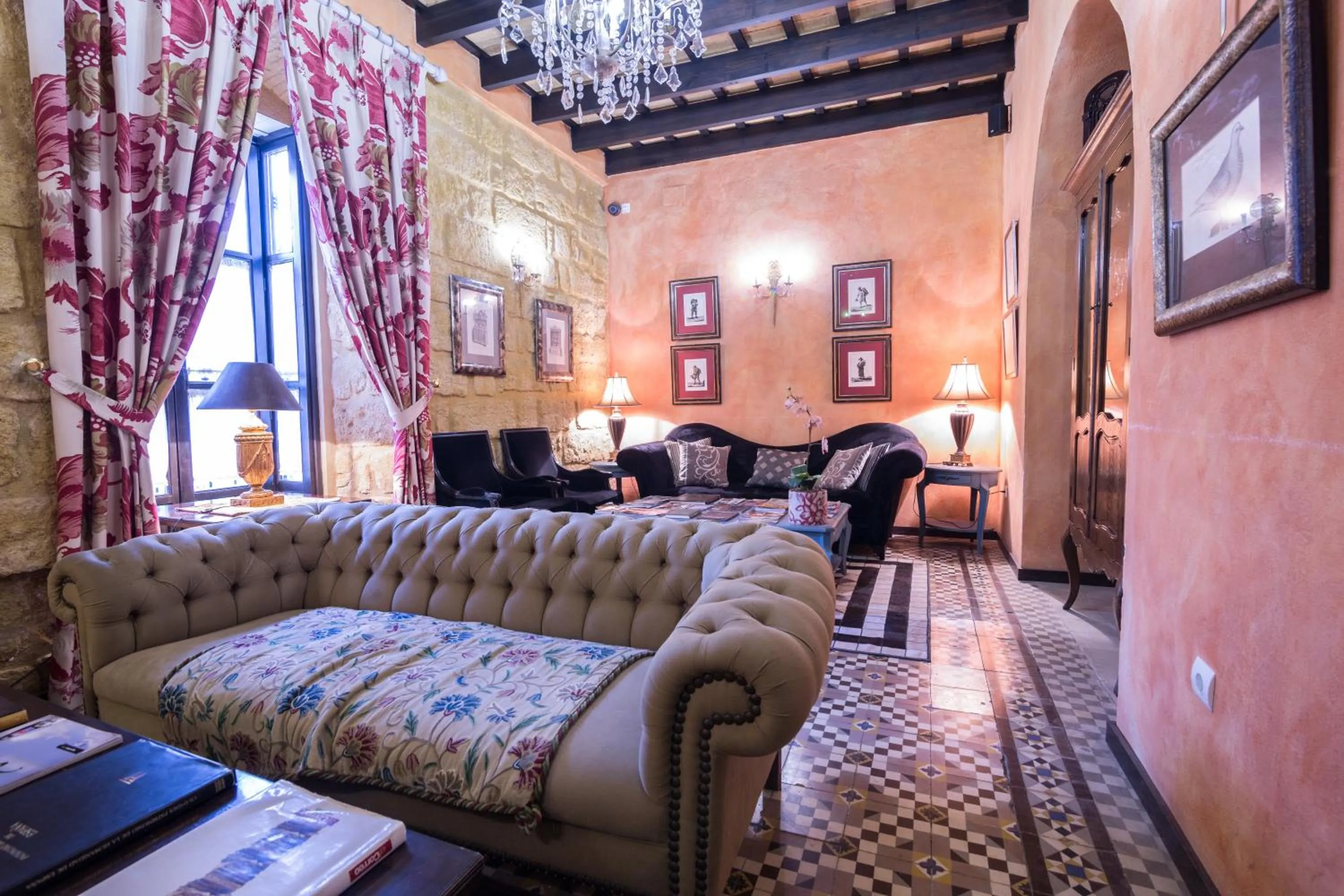 Living room in La Casona de Calderón Gastronomic & Boutique Hotel