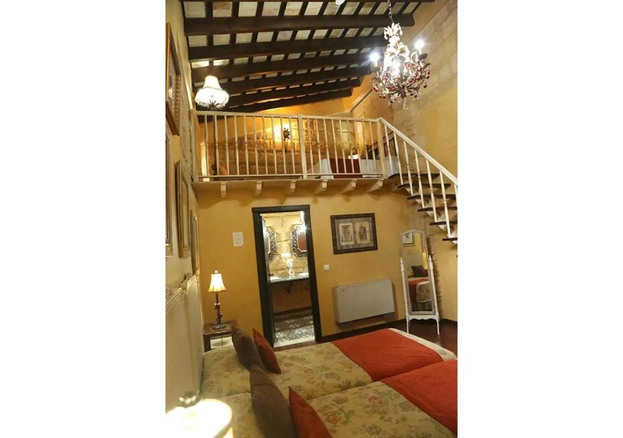 Decorative detail, Bed in La Casona de Calderón Gastronomic & Boutique Hotel