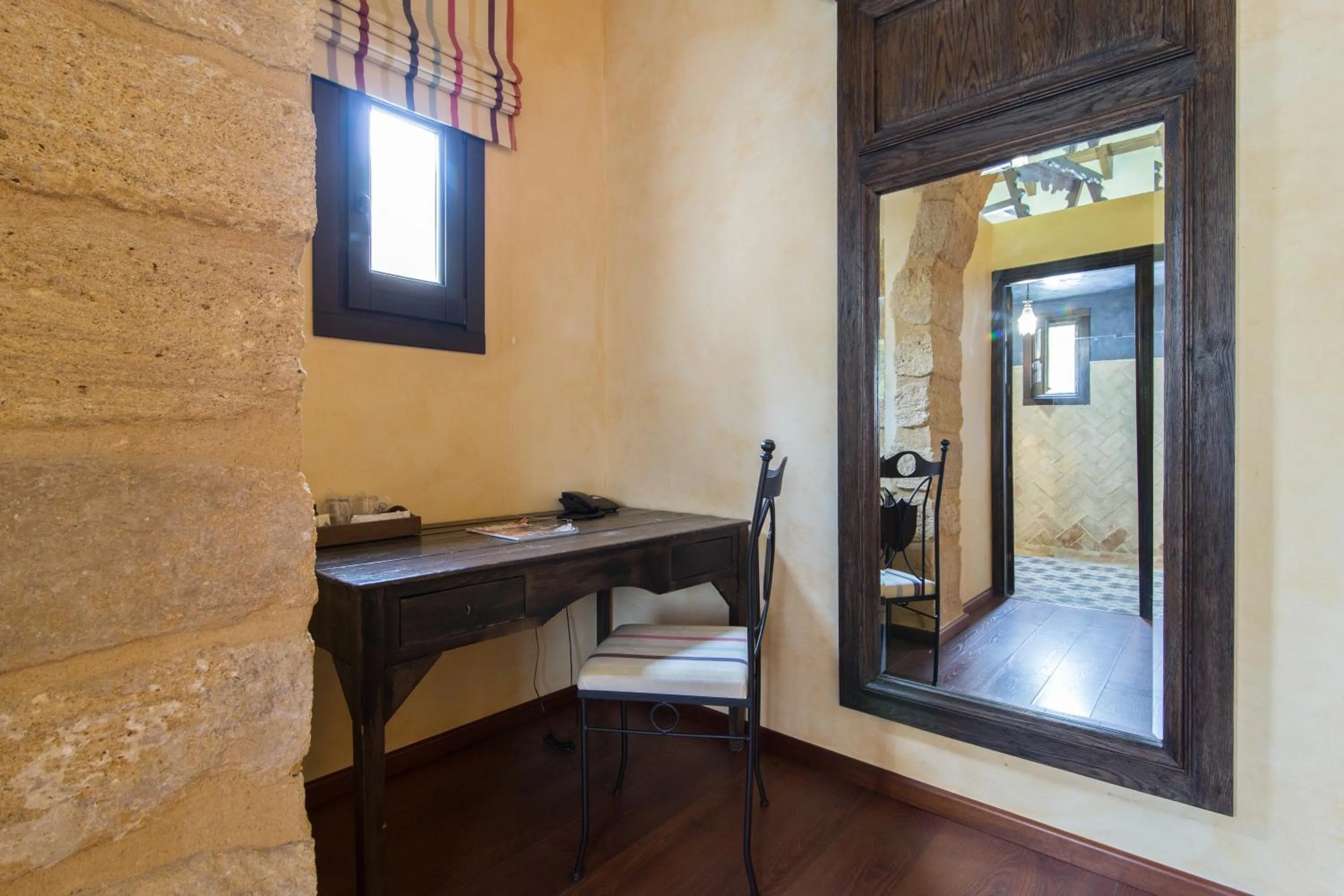 Decorative detail in La Casona de Calderón Gastronomic & Boutique Hotel