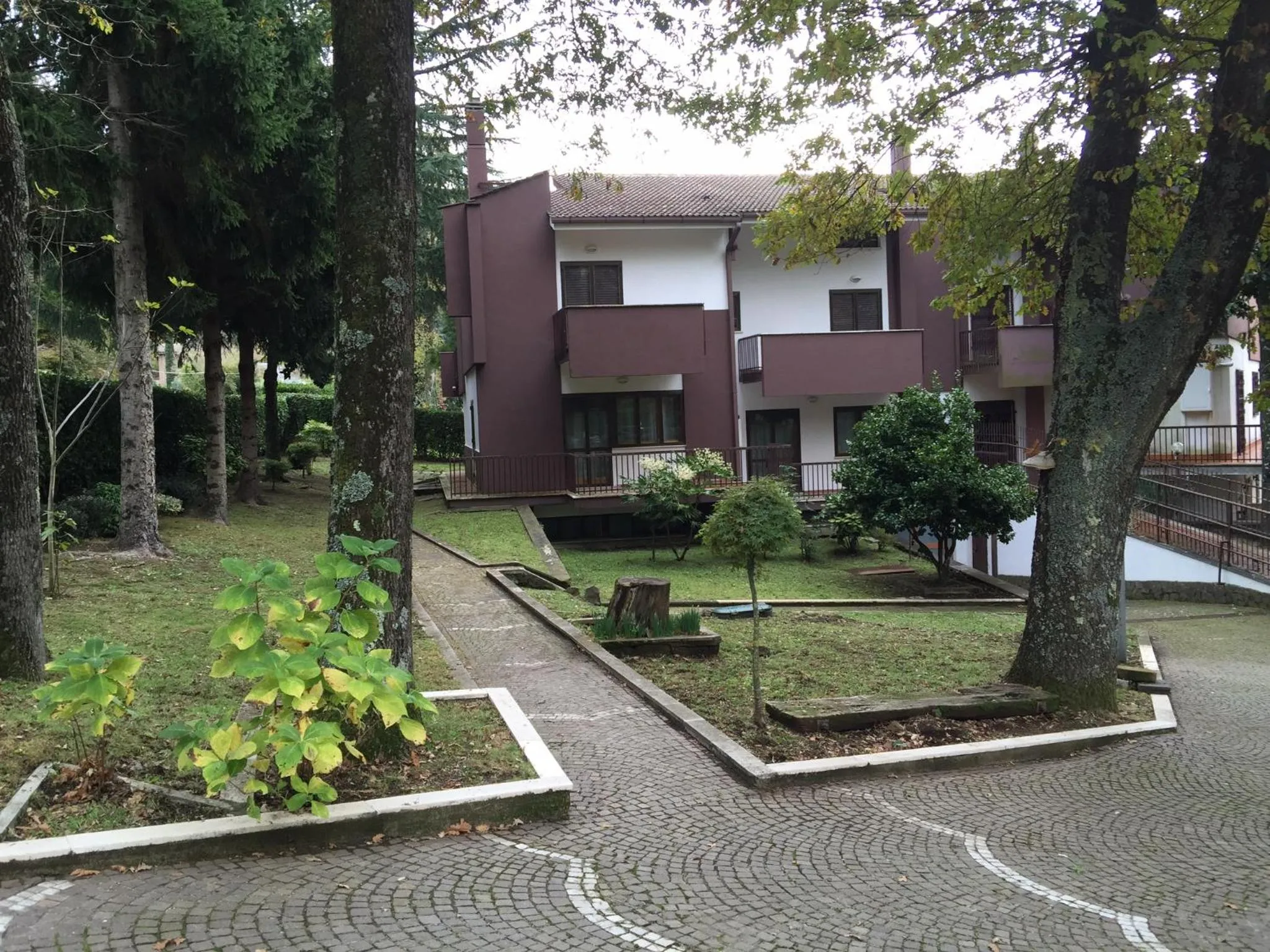 Property building in Maison 3g