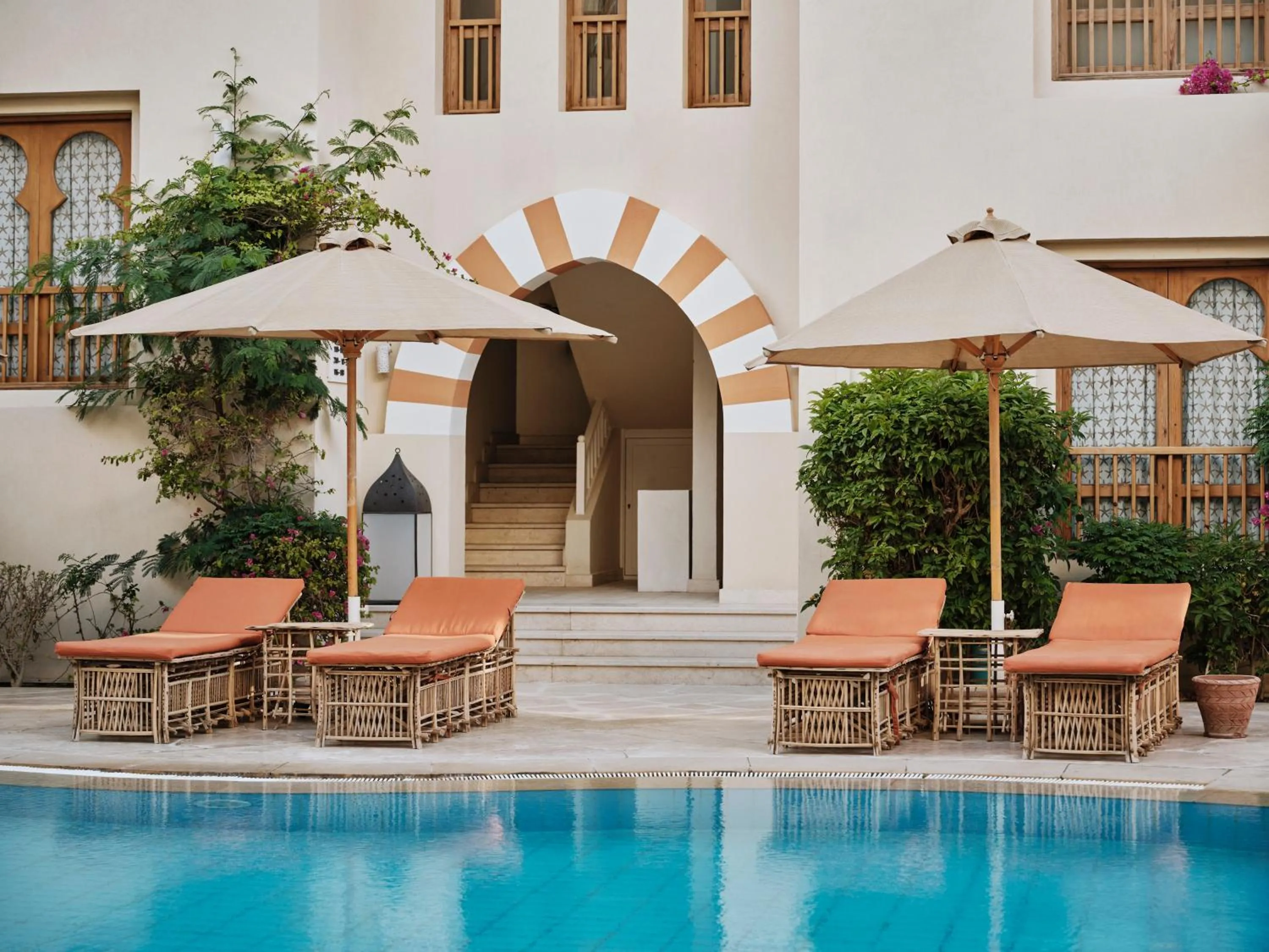 Swimming pool in Ali Pasha Hotel