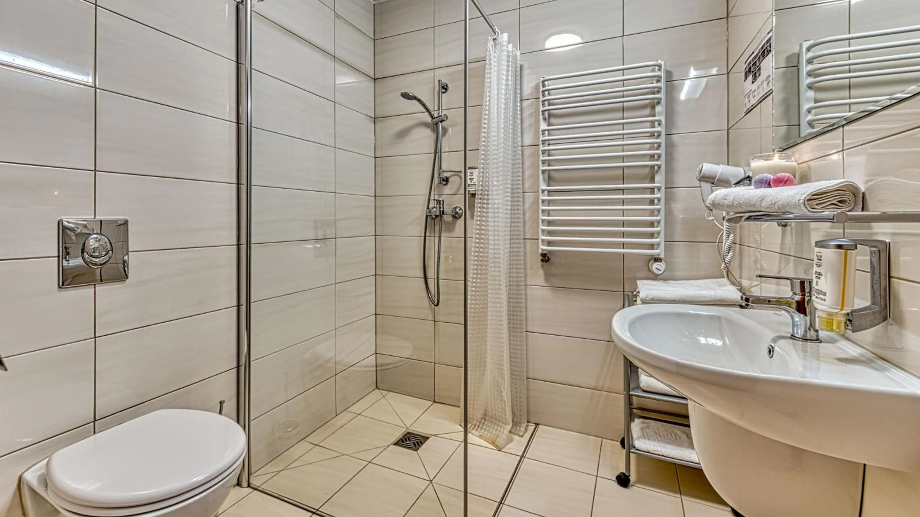 St Lukas Medical & SPA